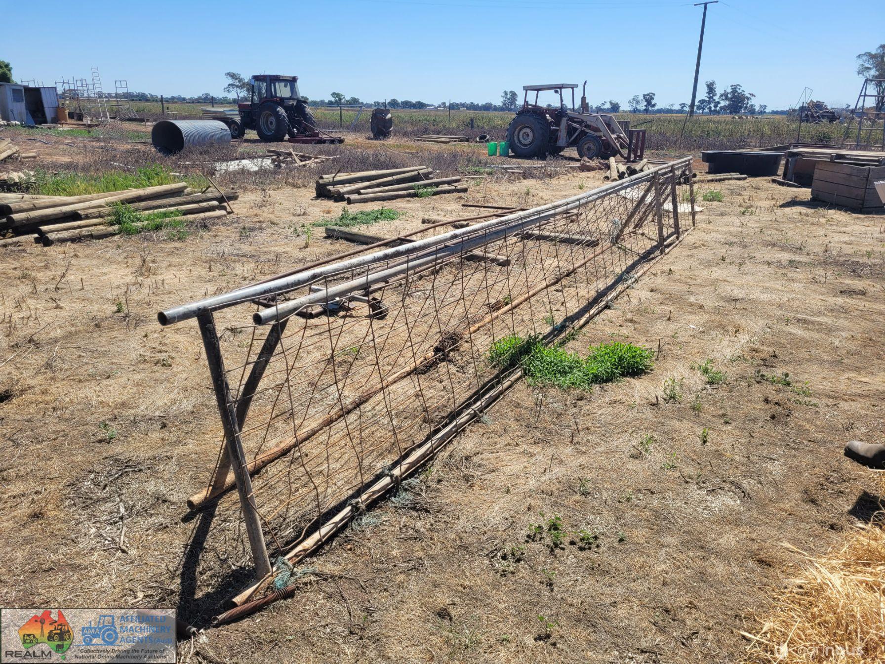 2x 8m Weldmesh Calf Panels "A"