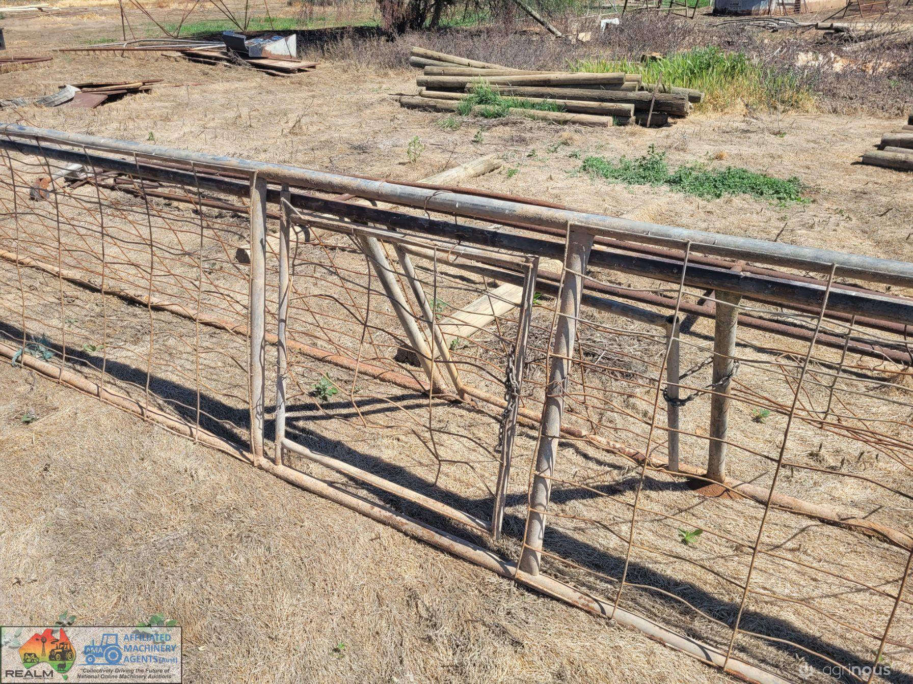 2x 8m Weldmesh Calf Panels "A" - photo 4