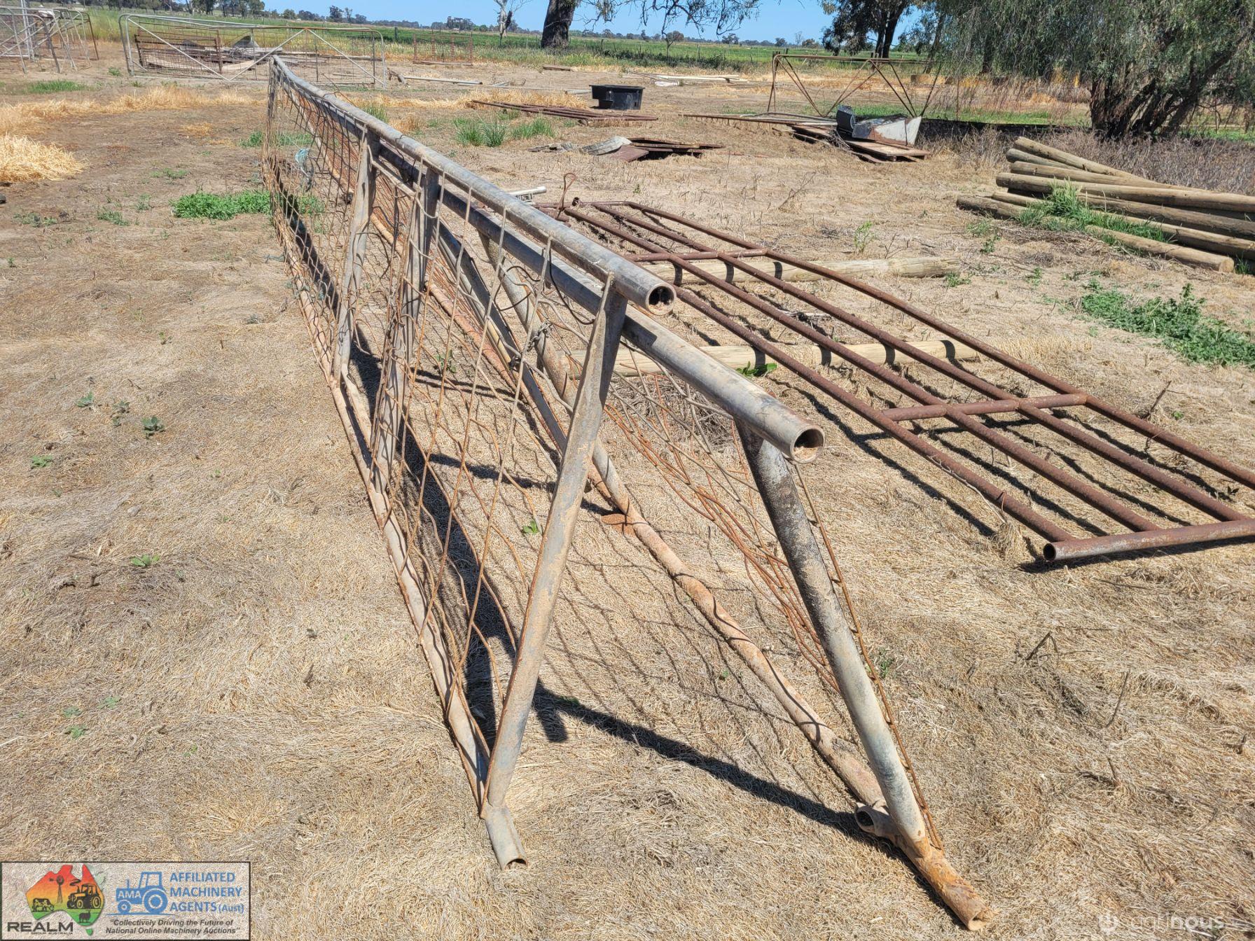 2x 8m Weldmesh Calf Panels "A" - photo 3