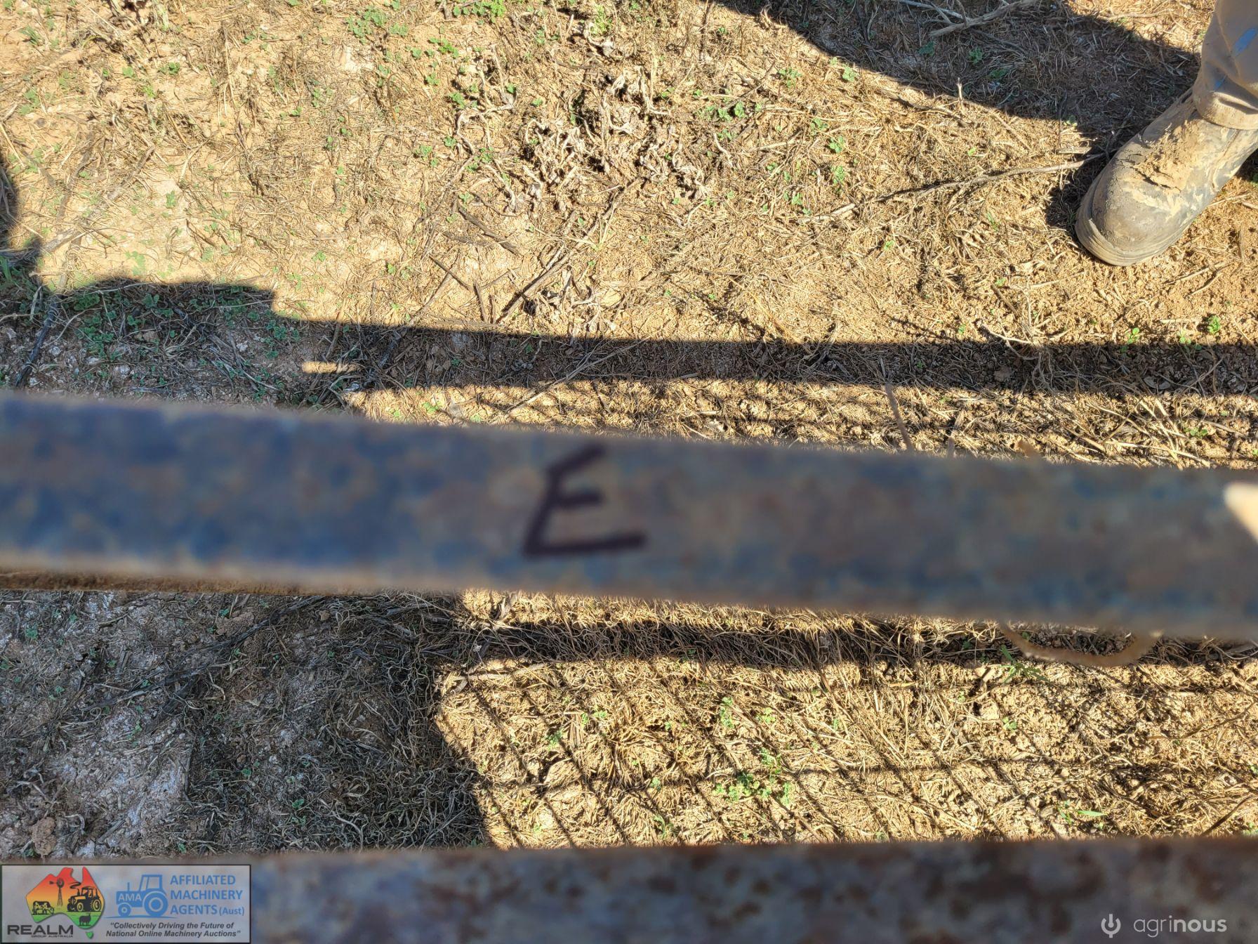 2x Weldmesh Panels "E" (2370 x 830) - photo 3
