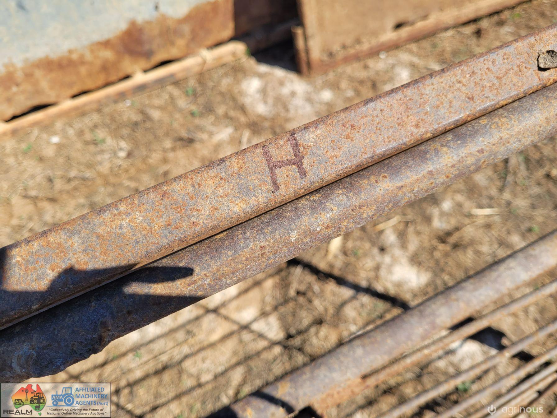 2x Weldmesh Panels "H" (1700 x 830) - photo 3