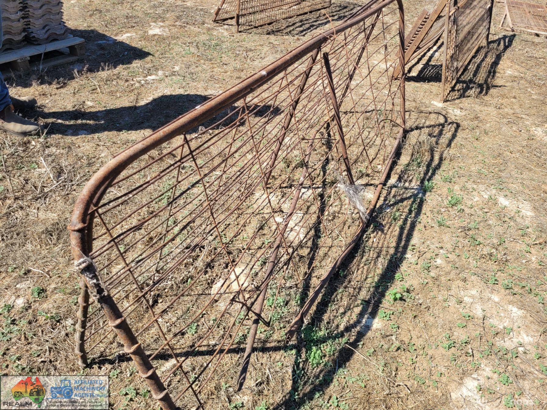 2x Weldmesh Gates "I" (2500 x 880) - photo 2