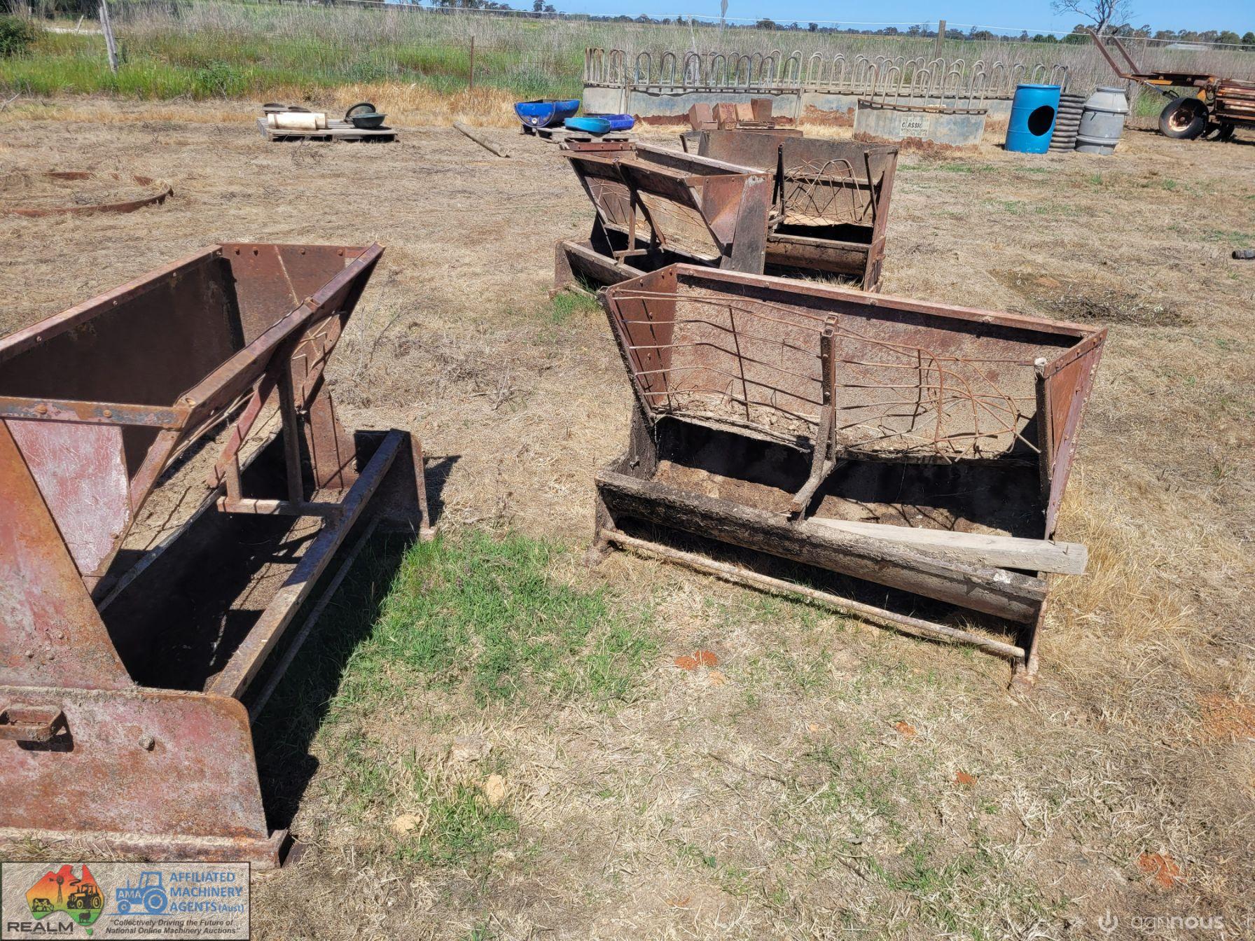 5x Calf/Pig Hay Feeders - photo 7