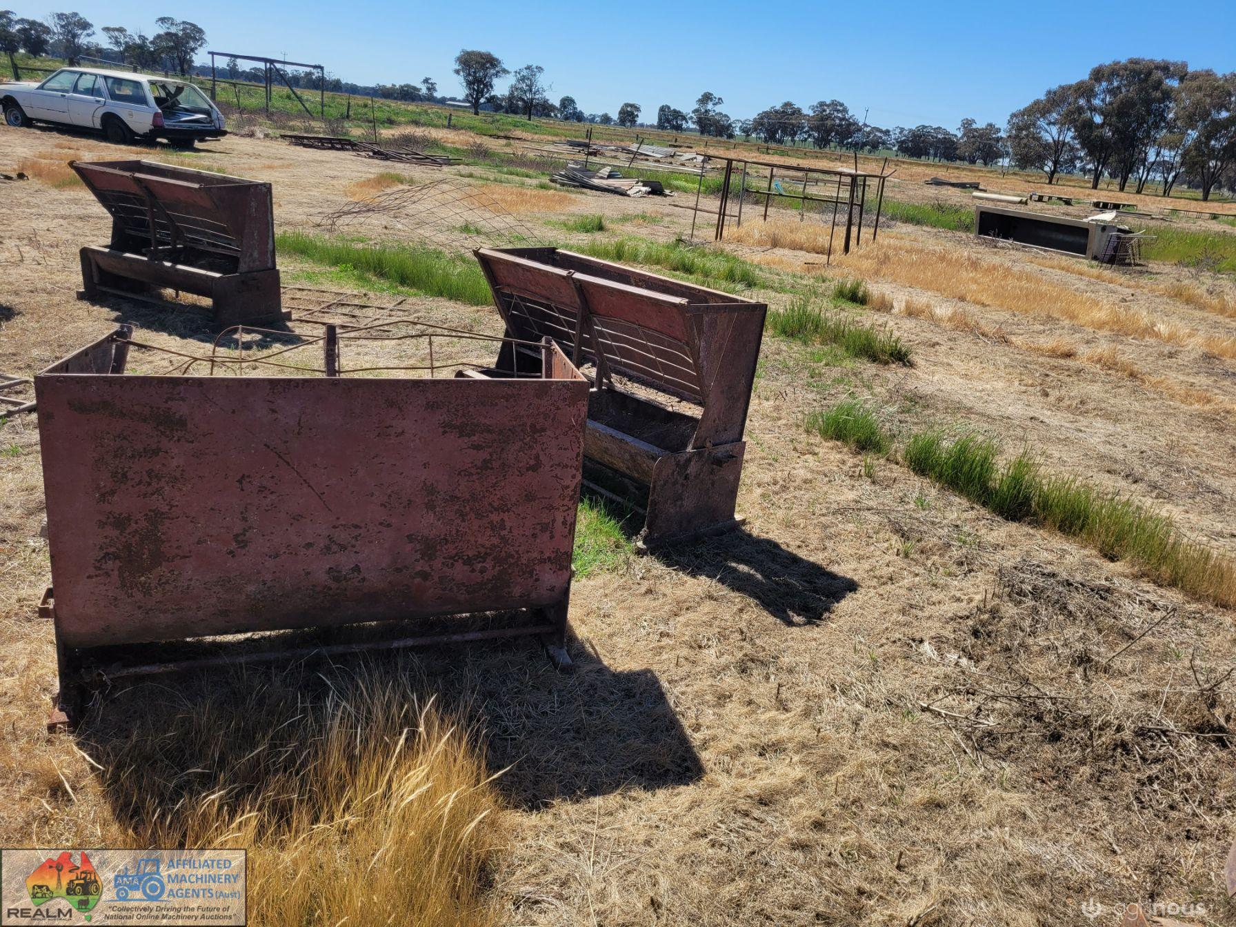 5x Calf/Pig Hay Feeders - photo 6