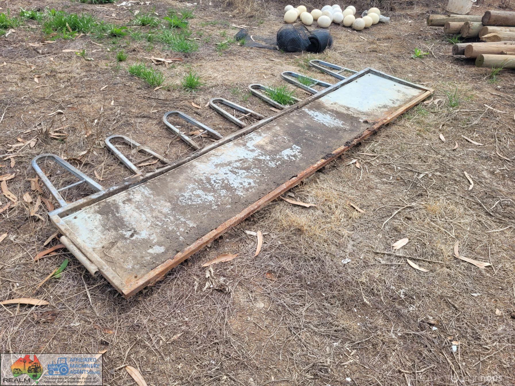 Cattle Feeder Rail - photo 3