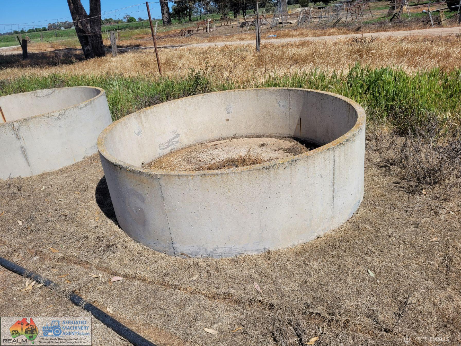 7ft Concrete Water Trough (G)