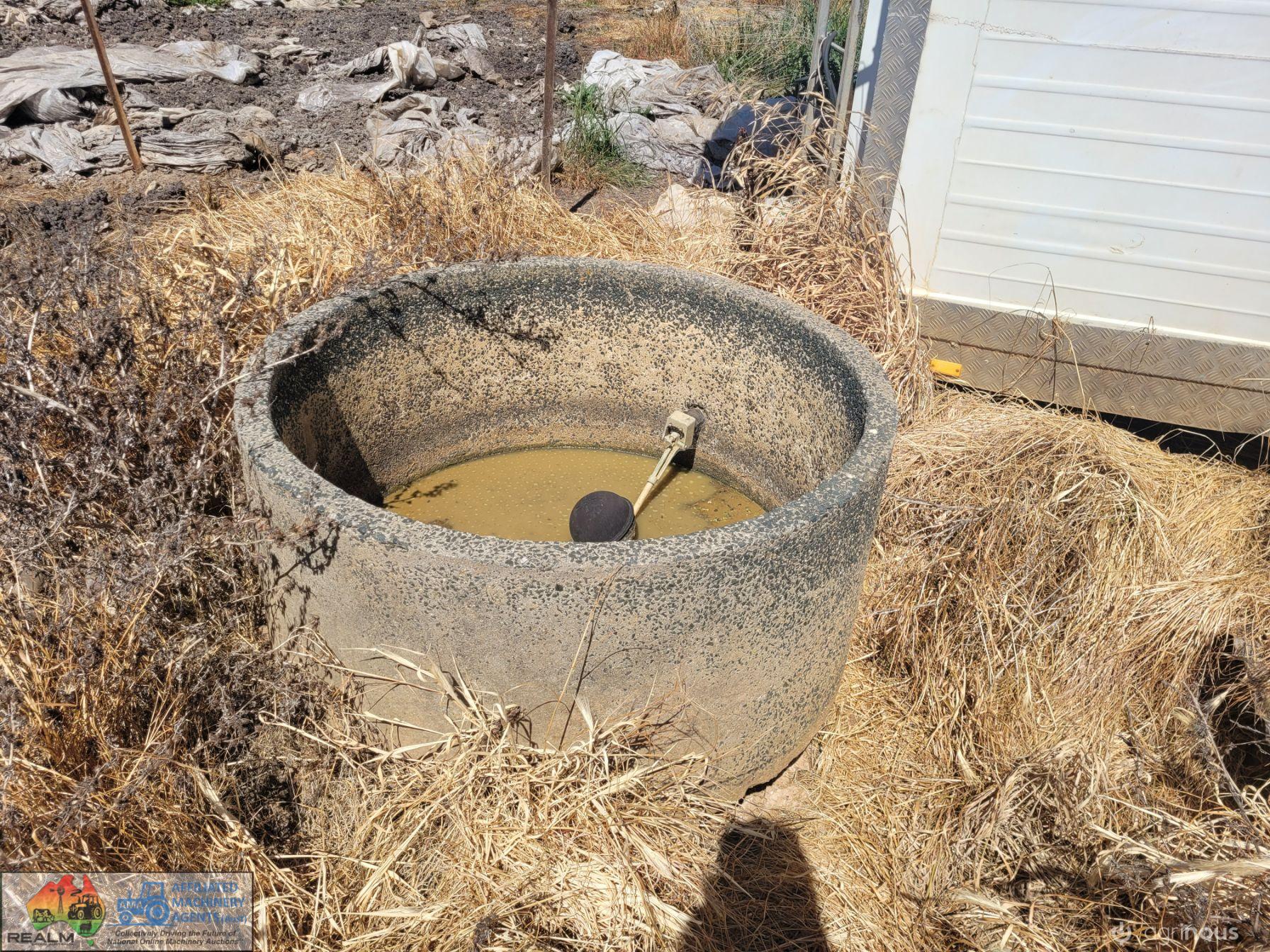 Concrete 4ft Stock Circle "L" - photo 2