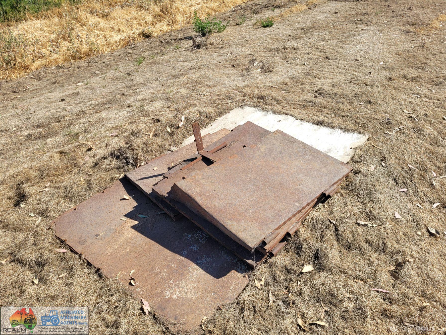 Steel Piggery Doors - photo 3