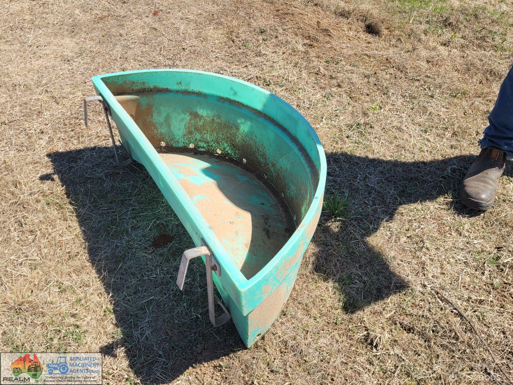 12 Teat Milk Calf Feeder - photo 4