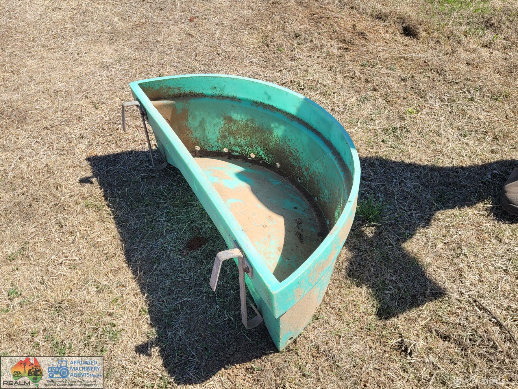 12 Teat Milk Calf Feeder - photo 2