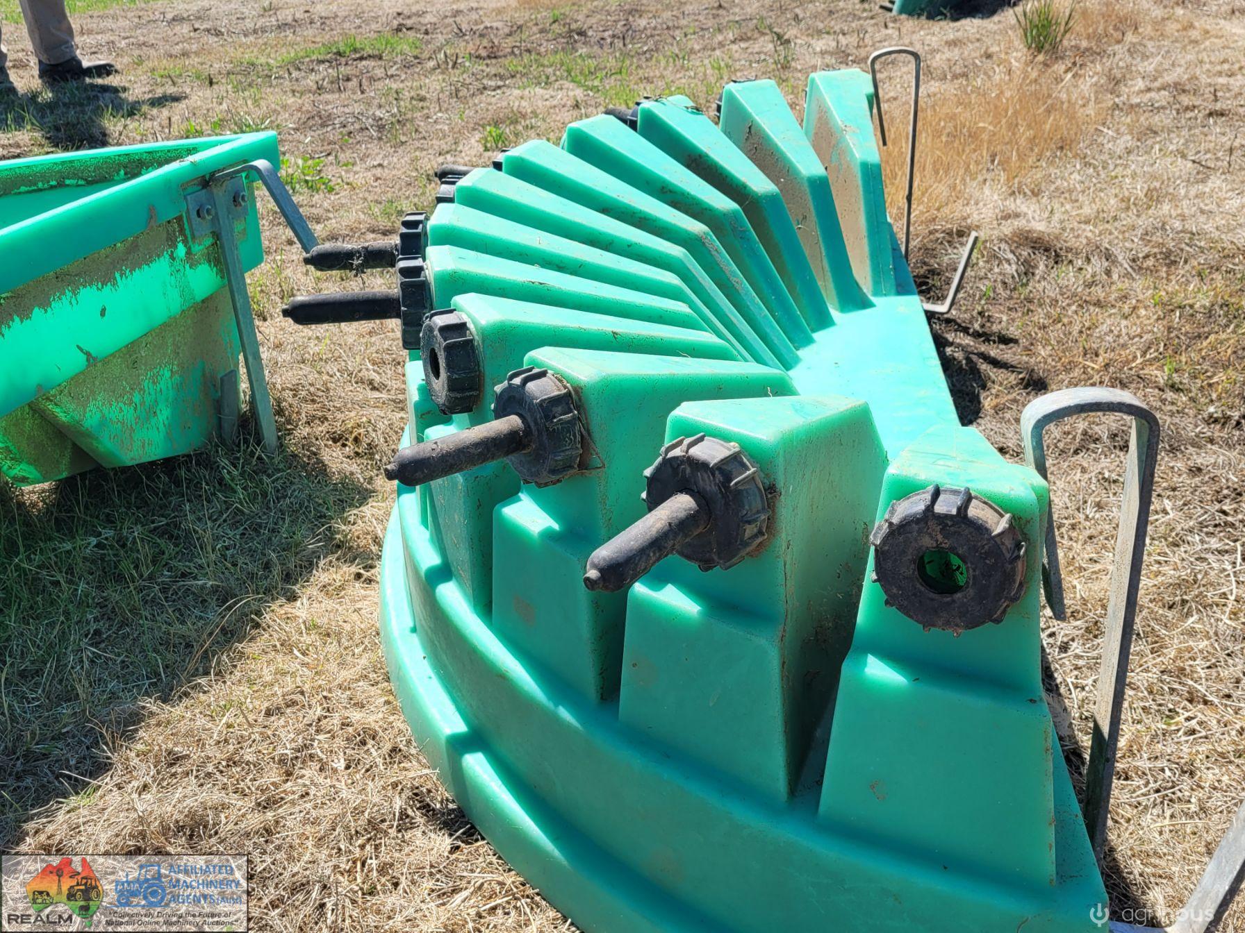 2x 12 Teat Milk Calf Feeders - photo 6