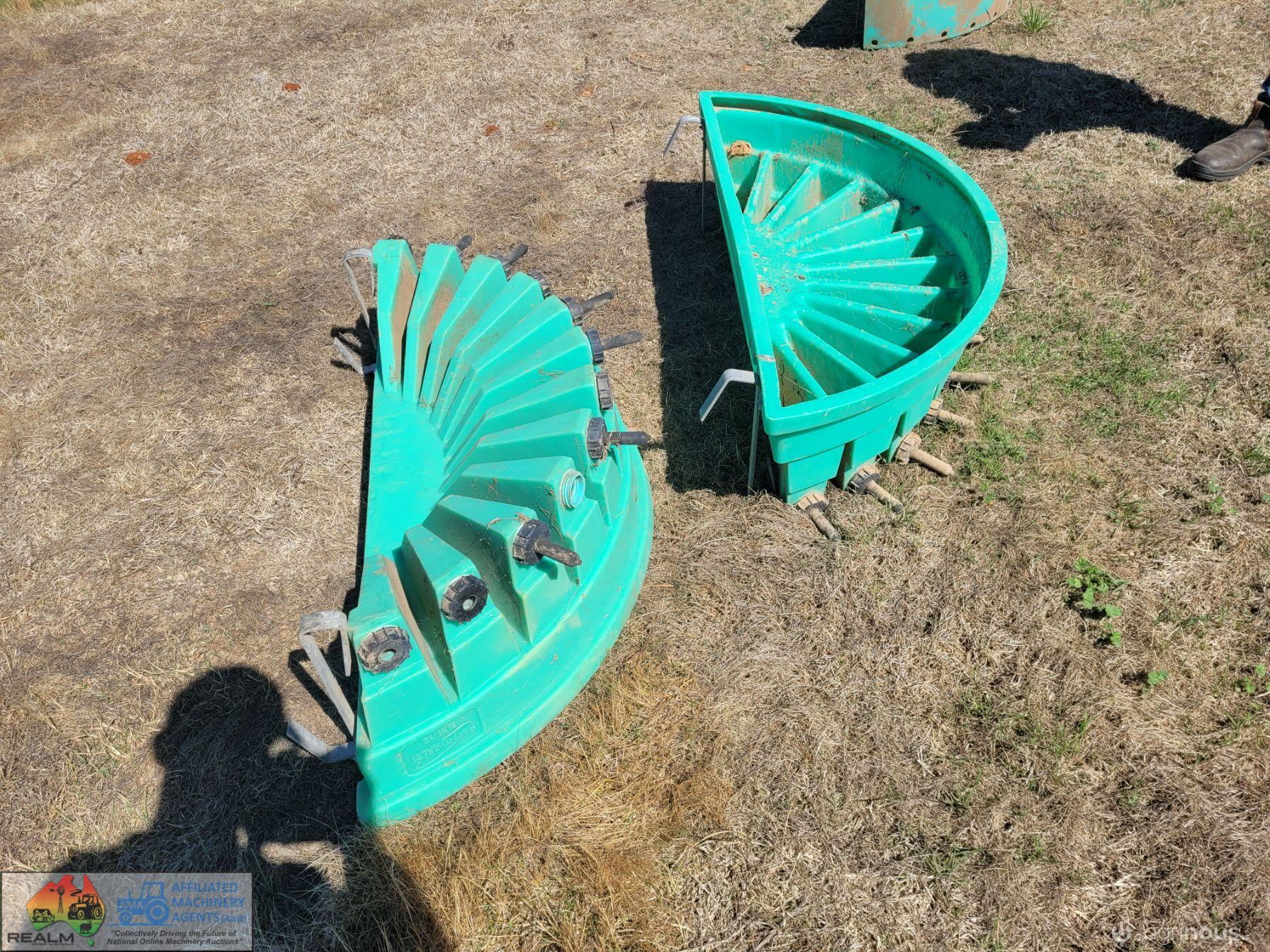 2x 12 Teat Milk Calf Feeders - photo 2