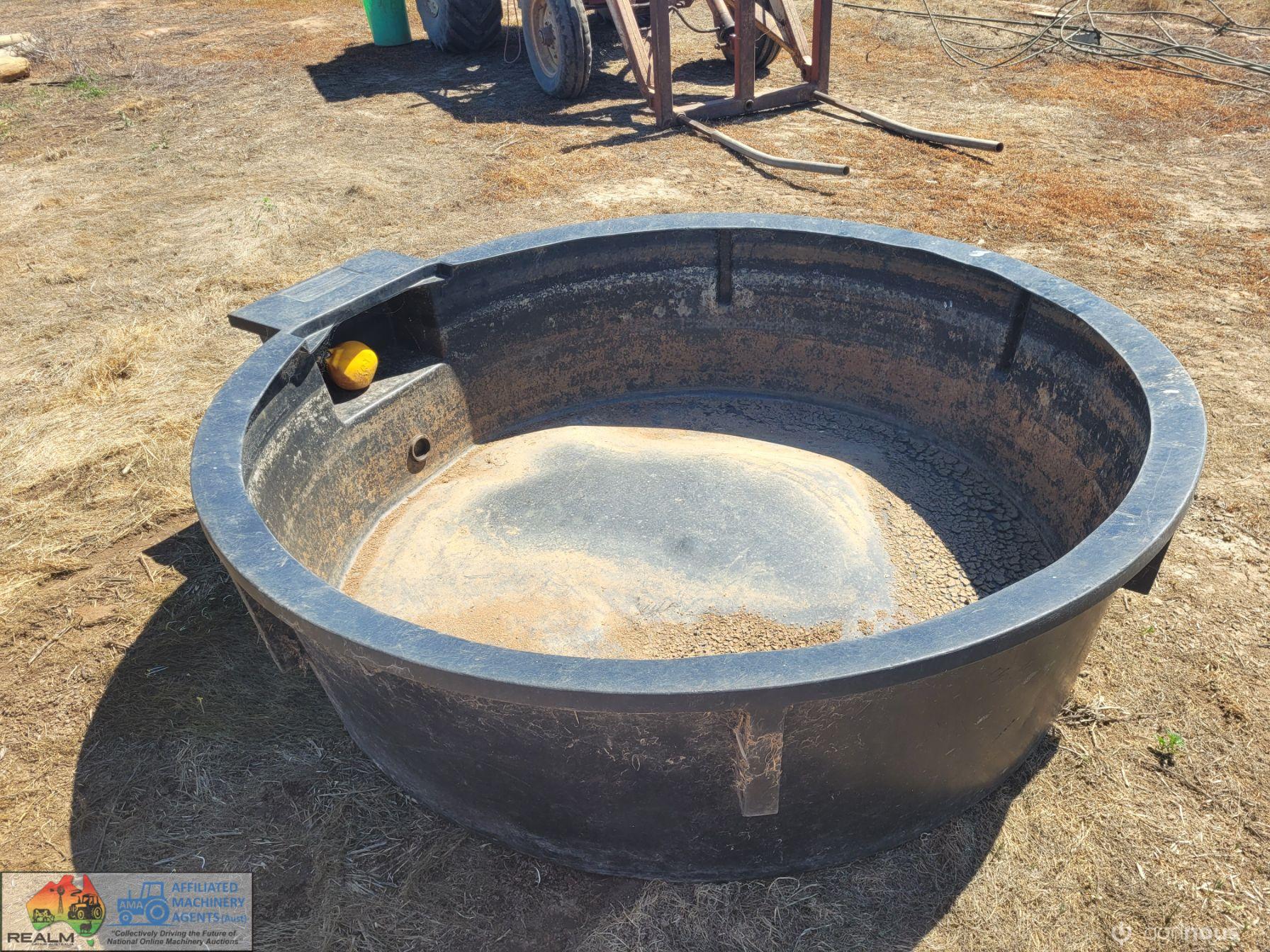 Aquaflow 6ft Poly Trough with Ball Valve "A"