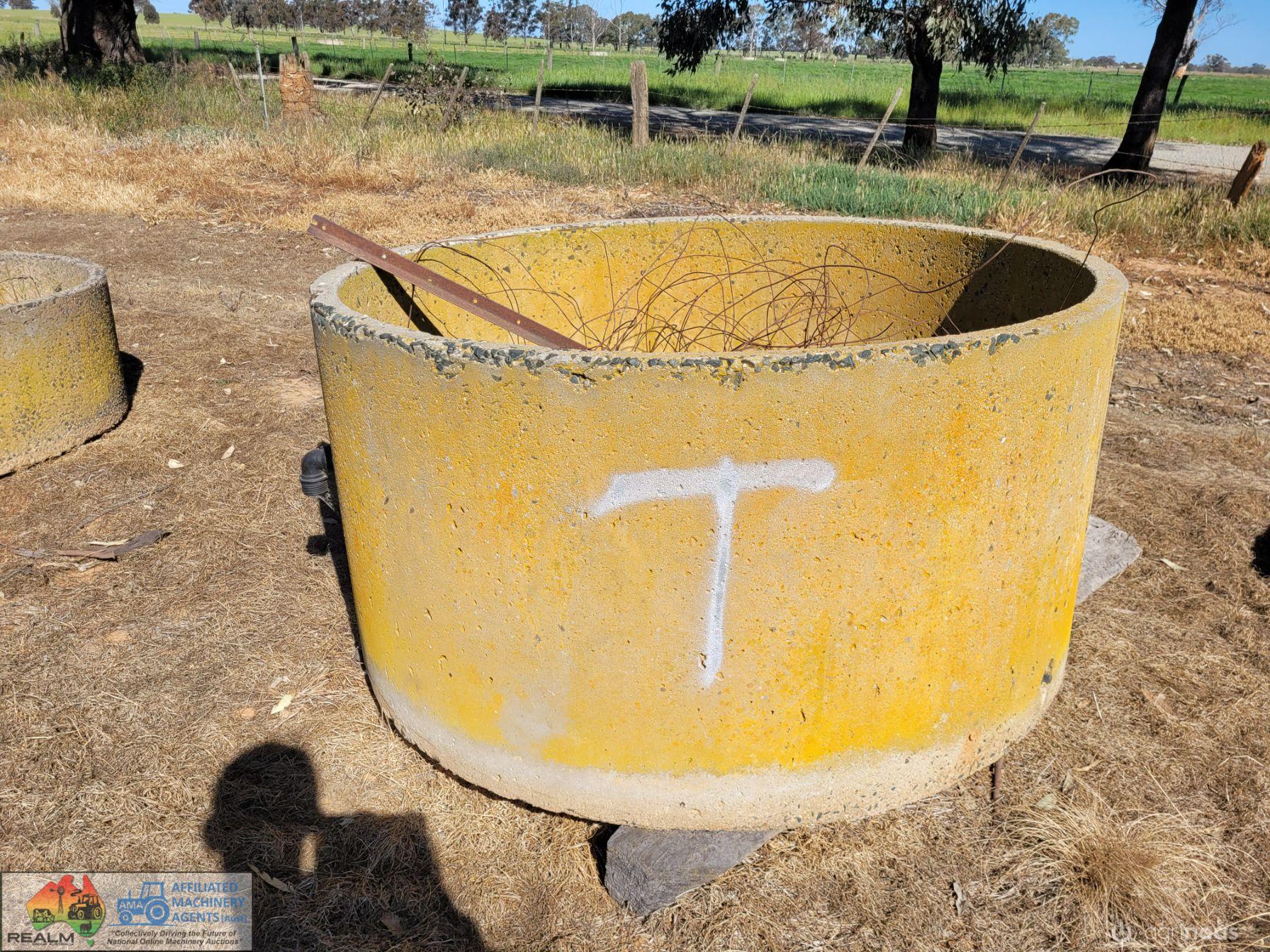 4'6" Tall Water Trough "T" with Ball & Valve
