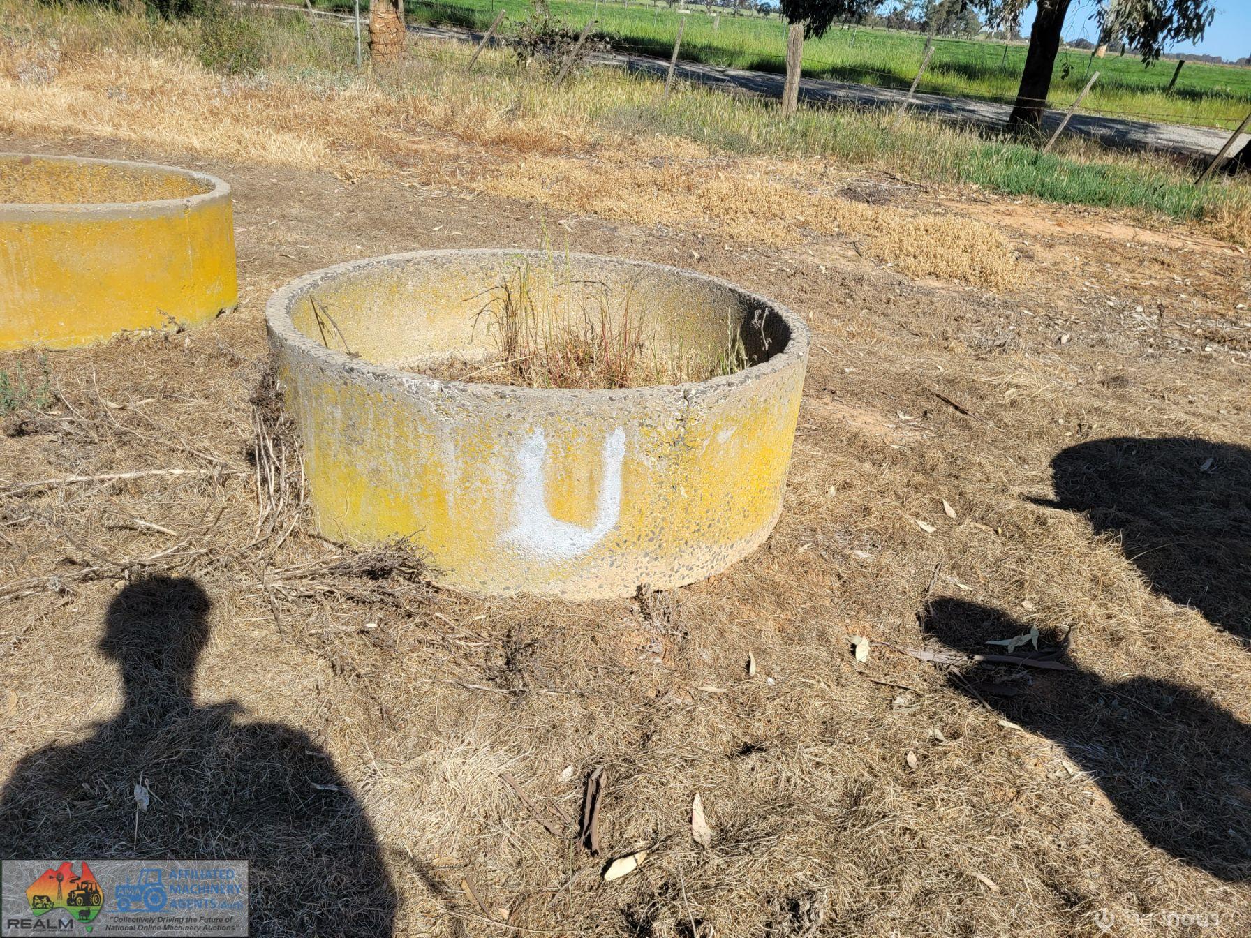 4'6" Short Water Trough "U" with Ball & Valve
