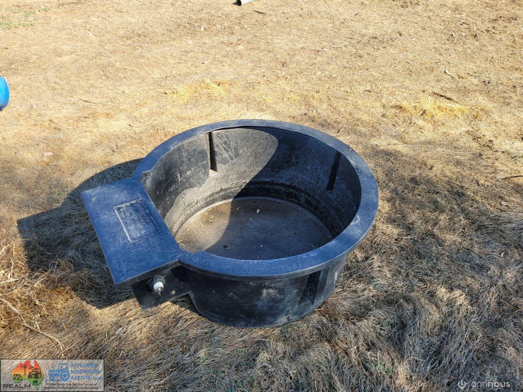 3ft Aqua-Flow Poly Water Trough