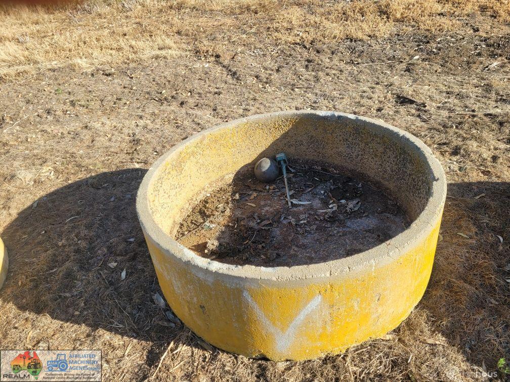 4'6" Short Water Trough "V" with Ball & Valve