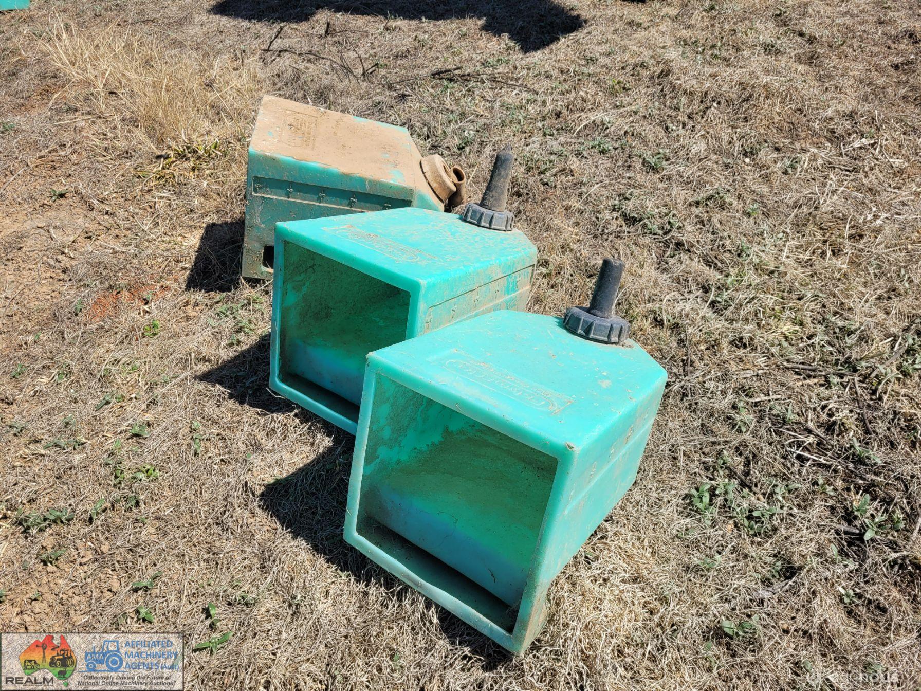 3x Polymaster Calf Milk Feeders