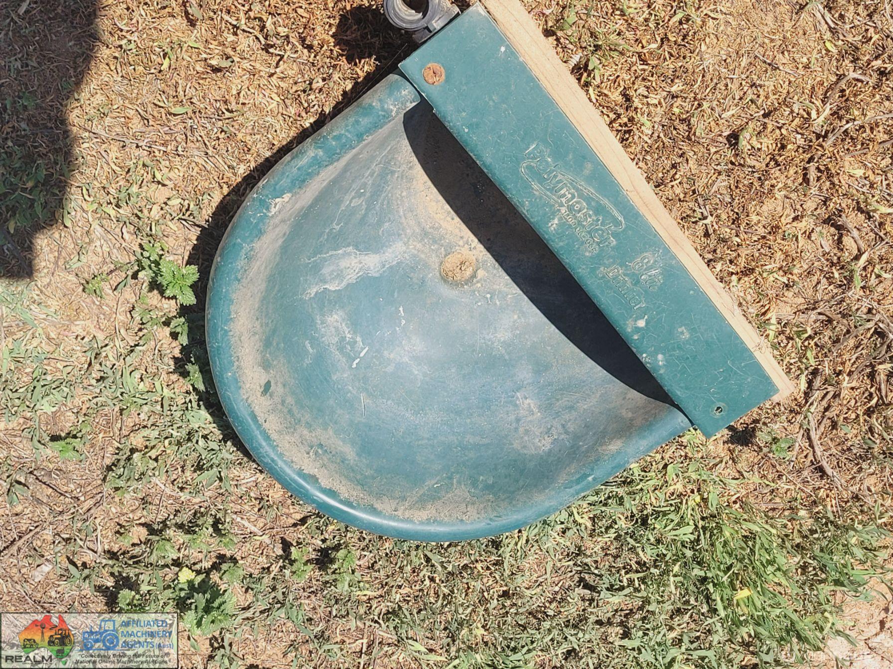 1x Polymaster Water Trough