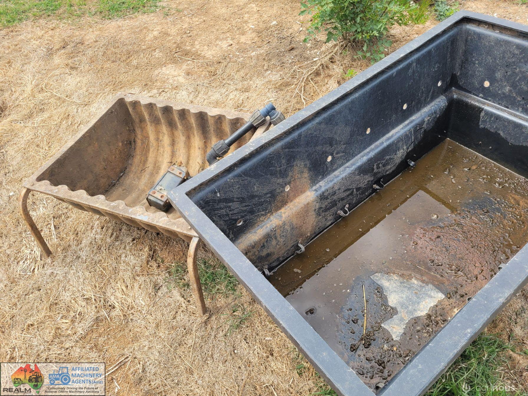 18 Teat Square Milk Feeder & Small Feed Trough - photo 6