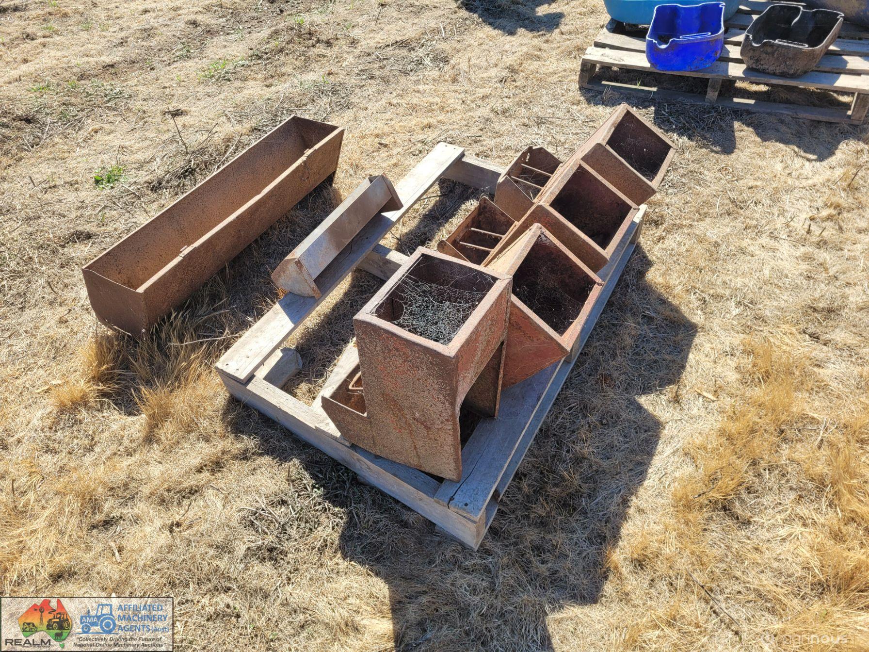 Chook Feeders