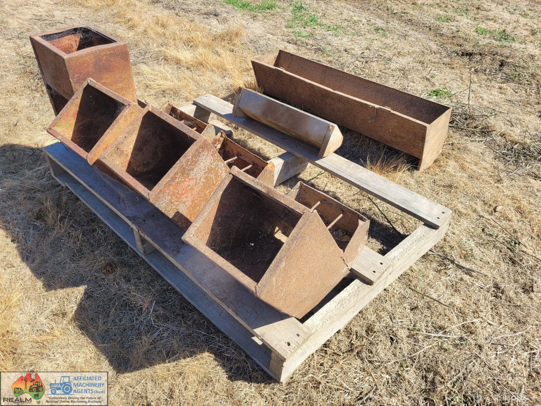 Chook Feeders - photo 4