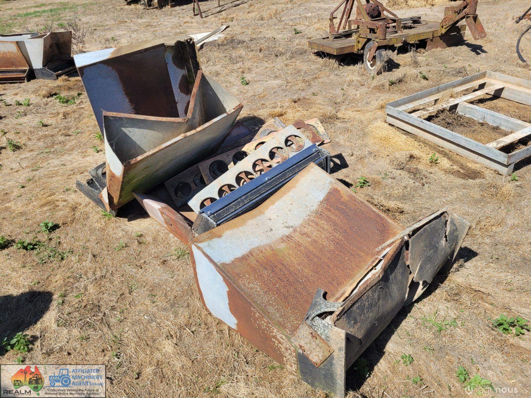 6x Pig Feeders - photo 6