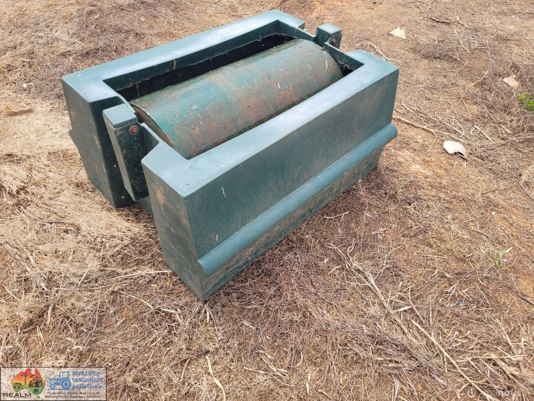 Livestock Mineral Lick Tub - photo 4