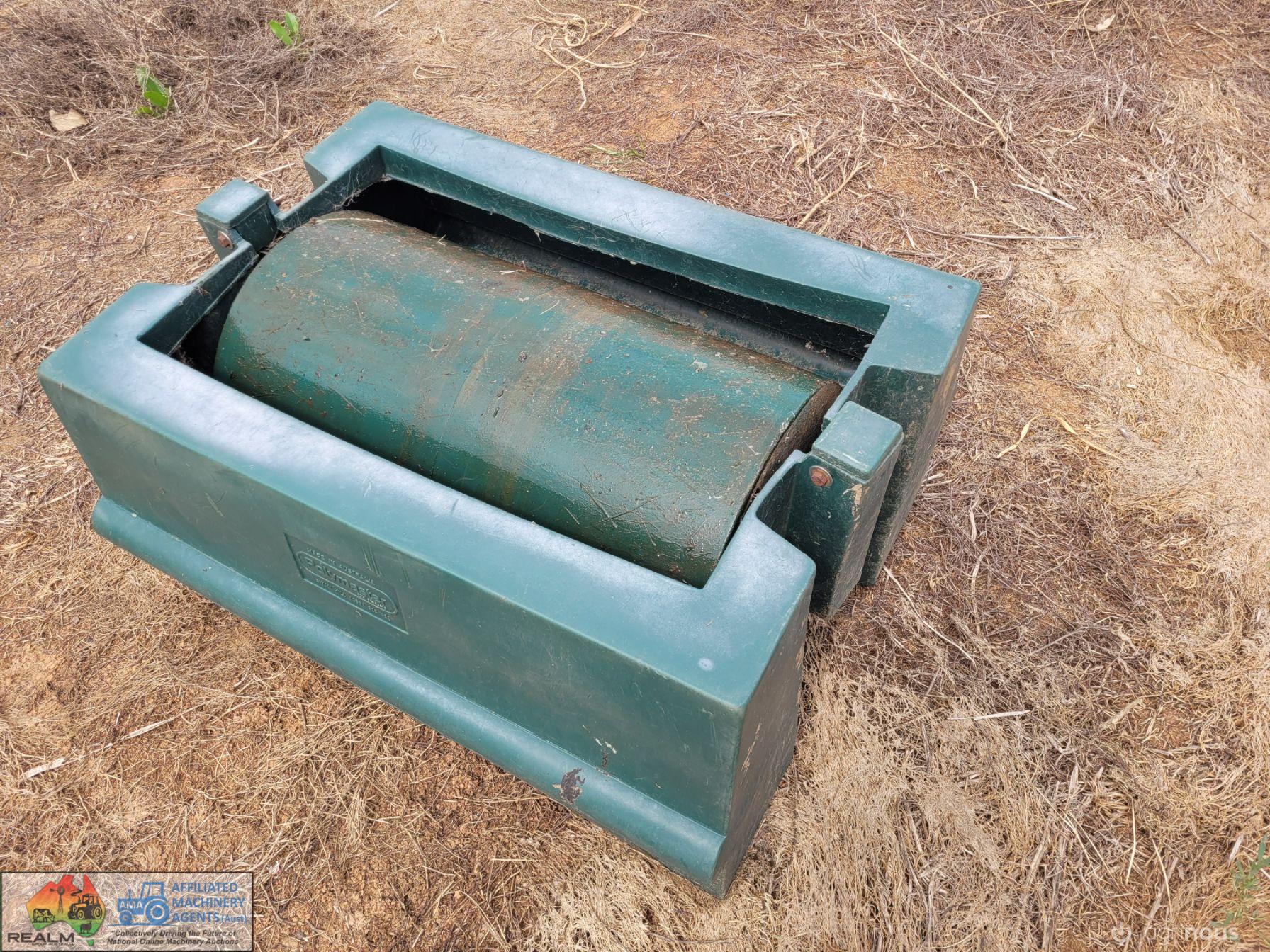 Livestock Mineral Lick Tub - photo 5