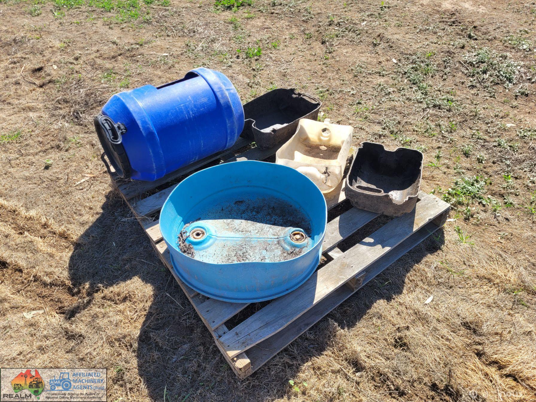 Pallet of Plastic Tubs - photo 3