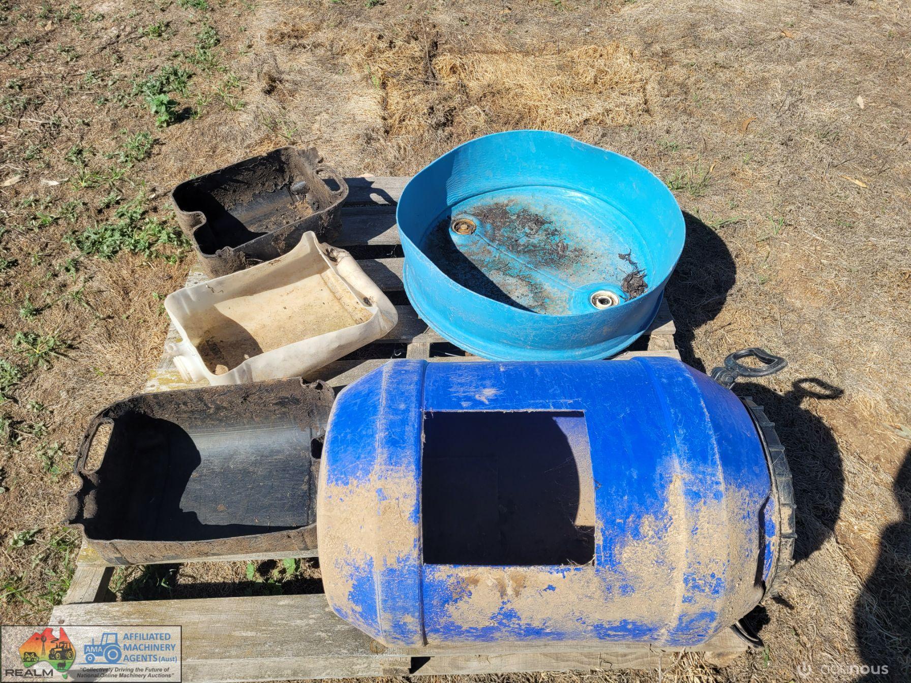 Pallet of Plastic Tubs - photo 2