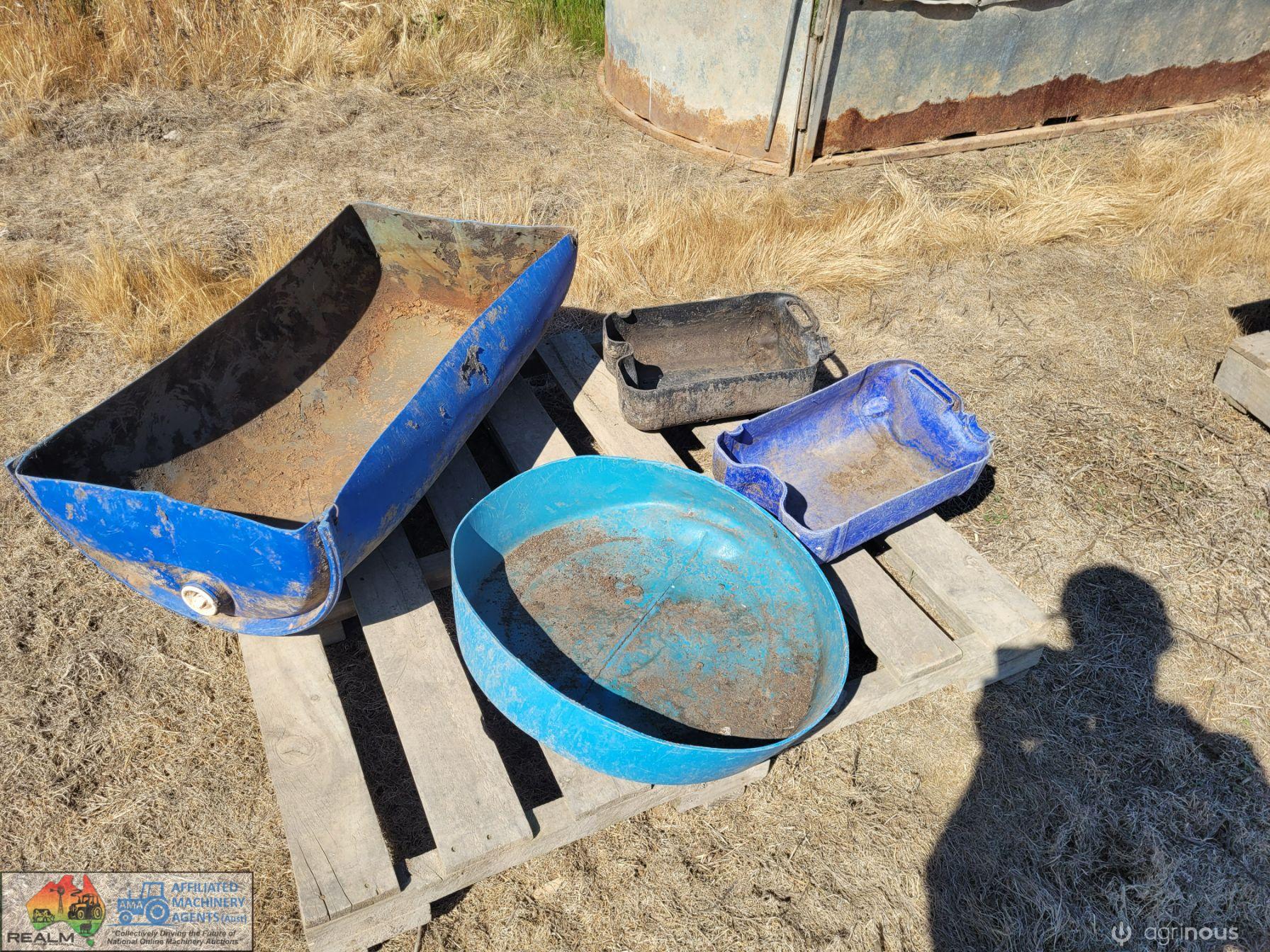Pallet of 4x Plastic Feed Tubs