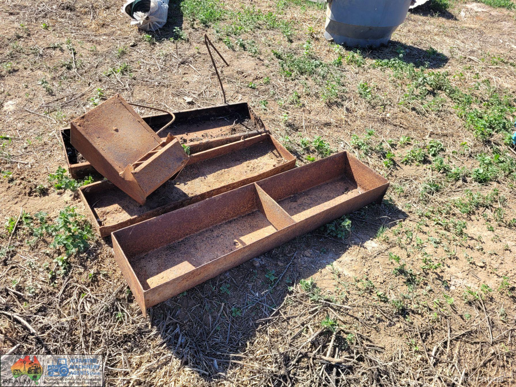 4x Steel Feeder Troughs - photo 2