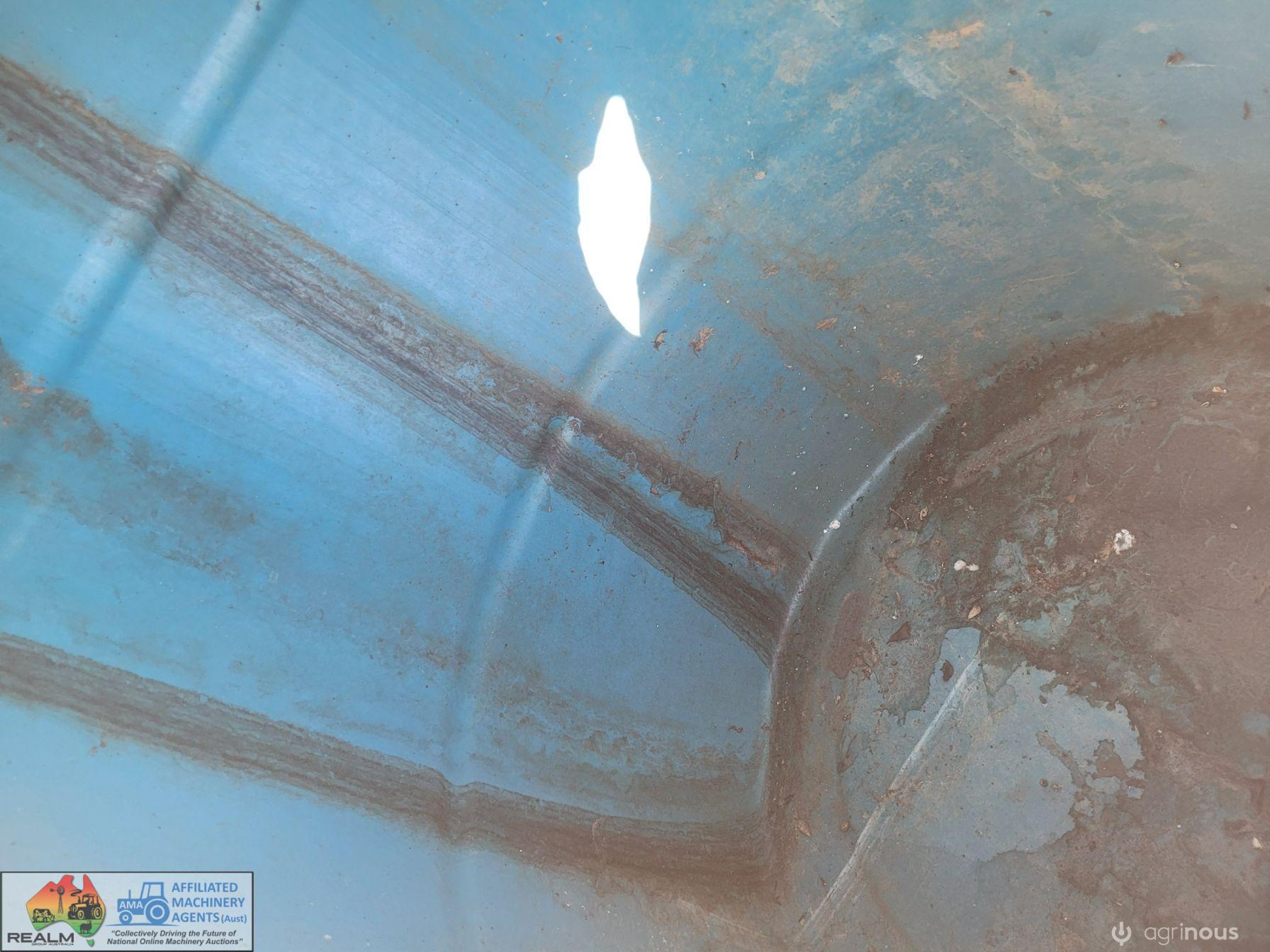 3x Plastic Tubs/Barrels - photo 6