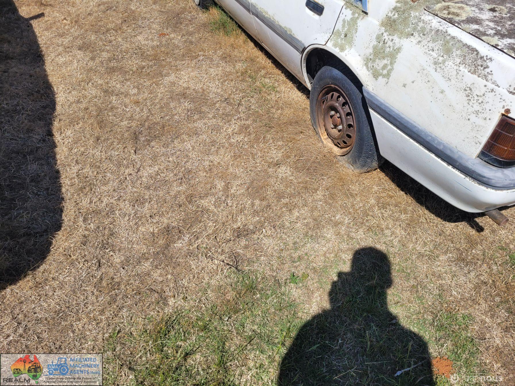1985 White JD Camira (Parts) - photo 3