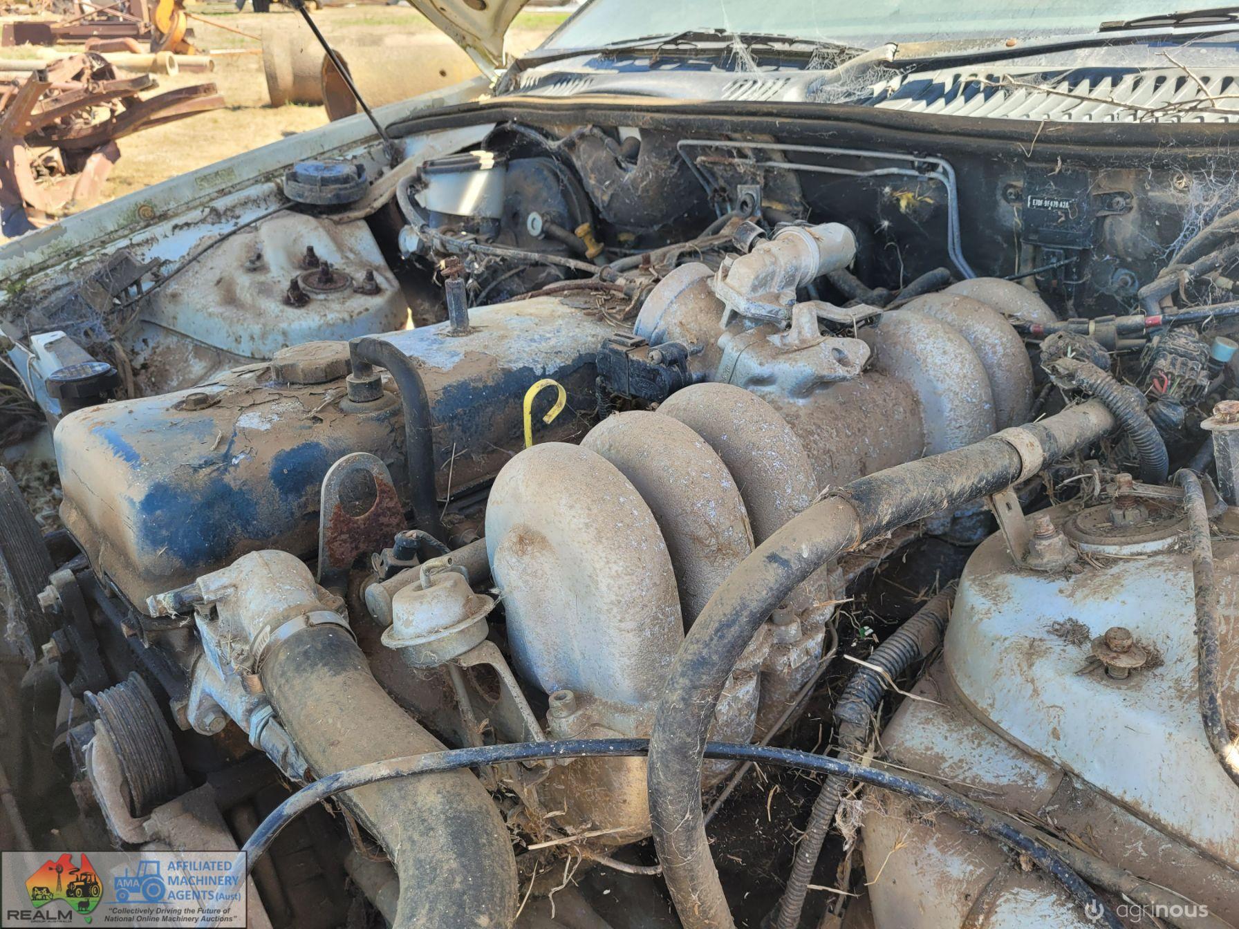1985 White JD Camira (Parts) - photo 4