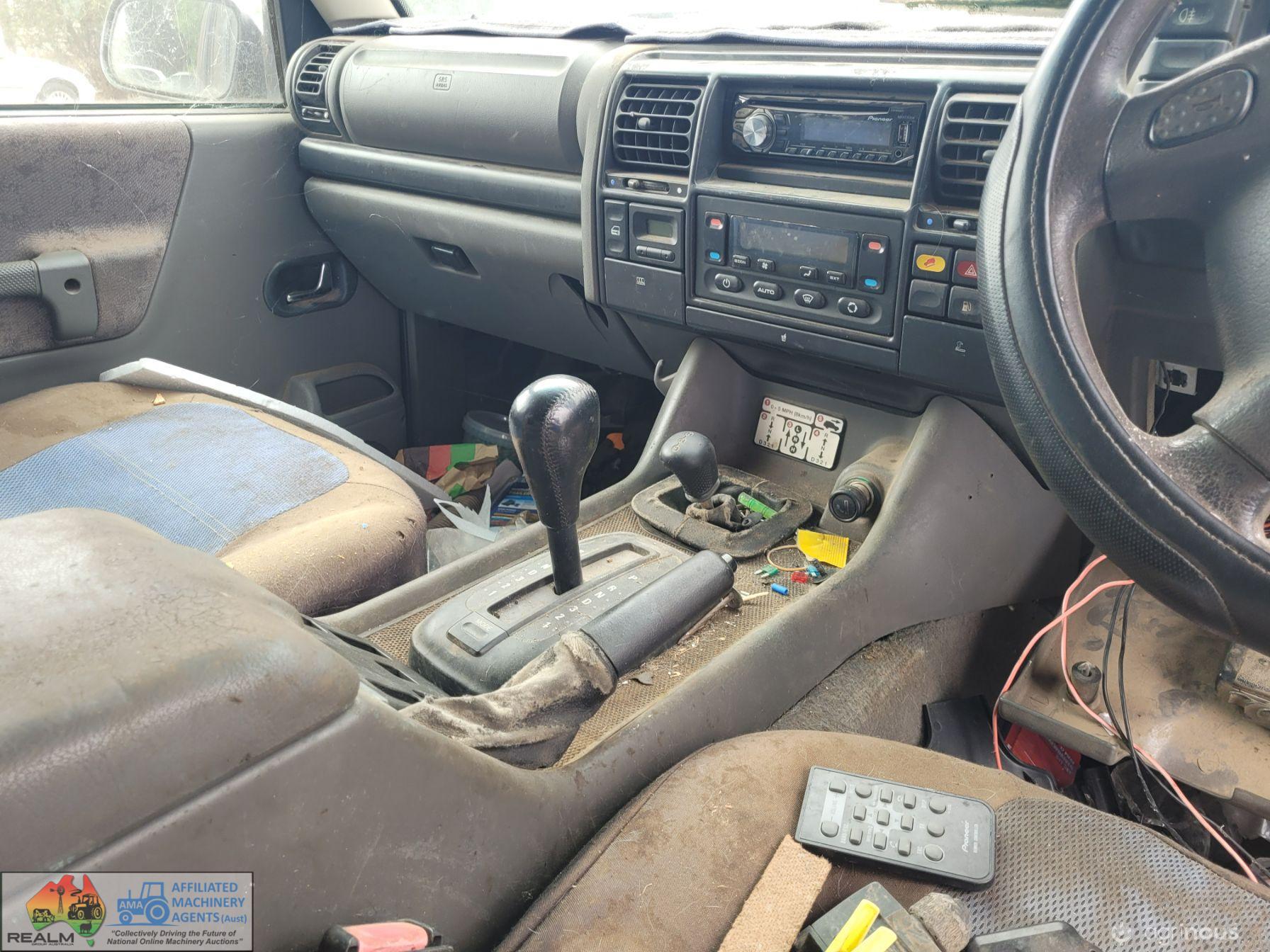 2002 Land Rover Discovery 2 - photo 9