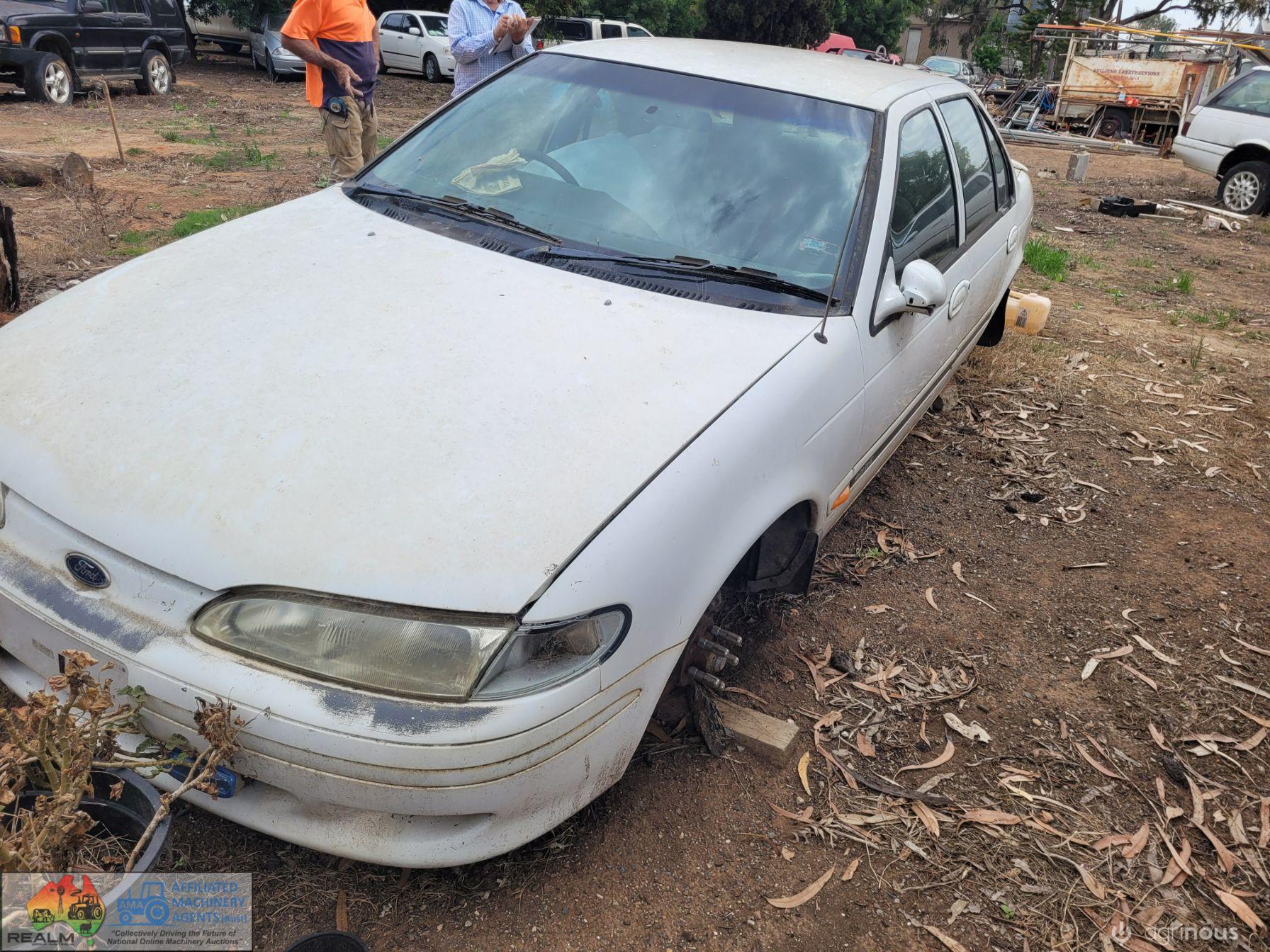 1994 EF Falcon Futura (White) - photo 2