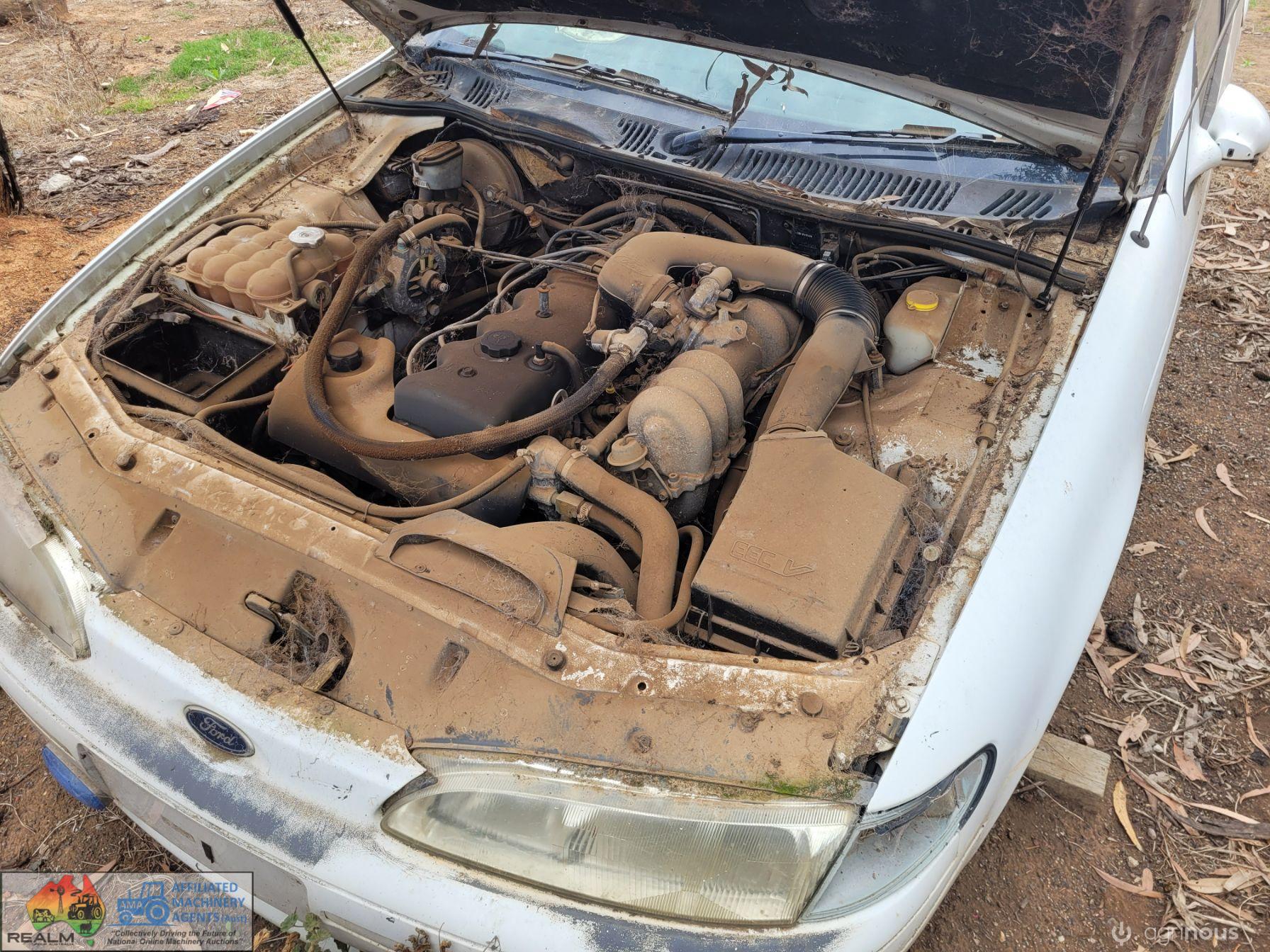 1994 EF Falcon Futura (White) - photo 9