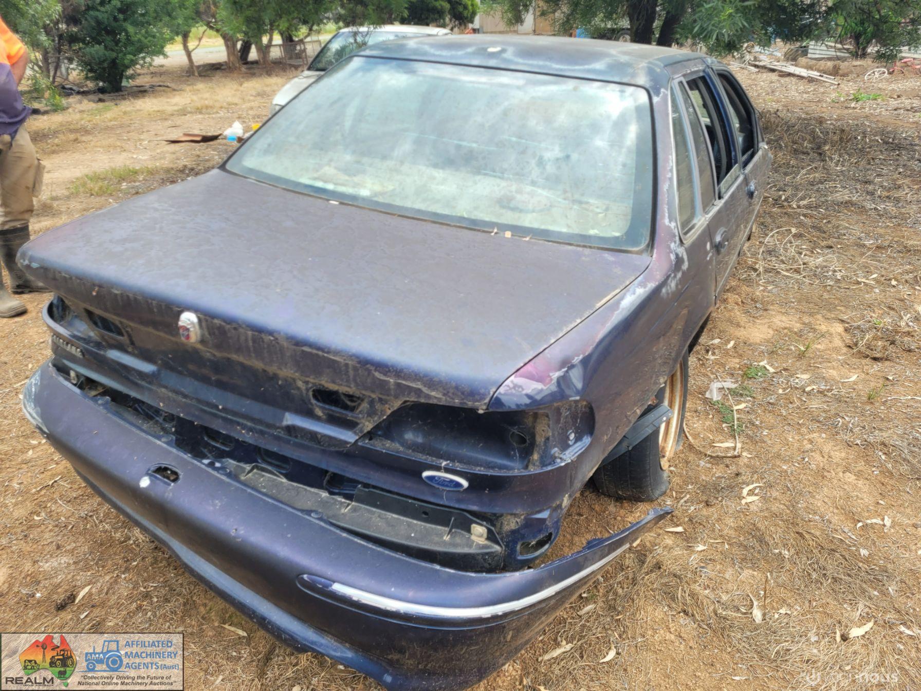 1996 NF Fairlane Ghia (Blue) - photo 2