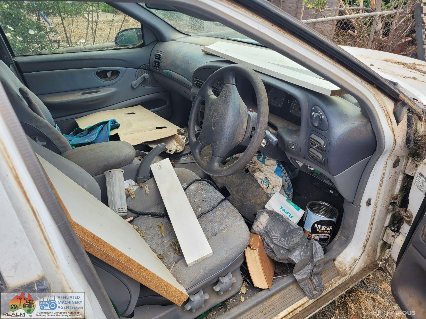 1997 EL Falcon Wagon (White) - photo 4