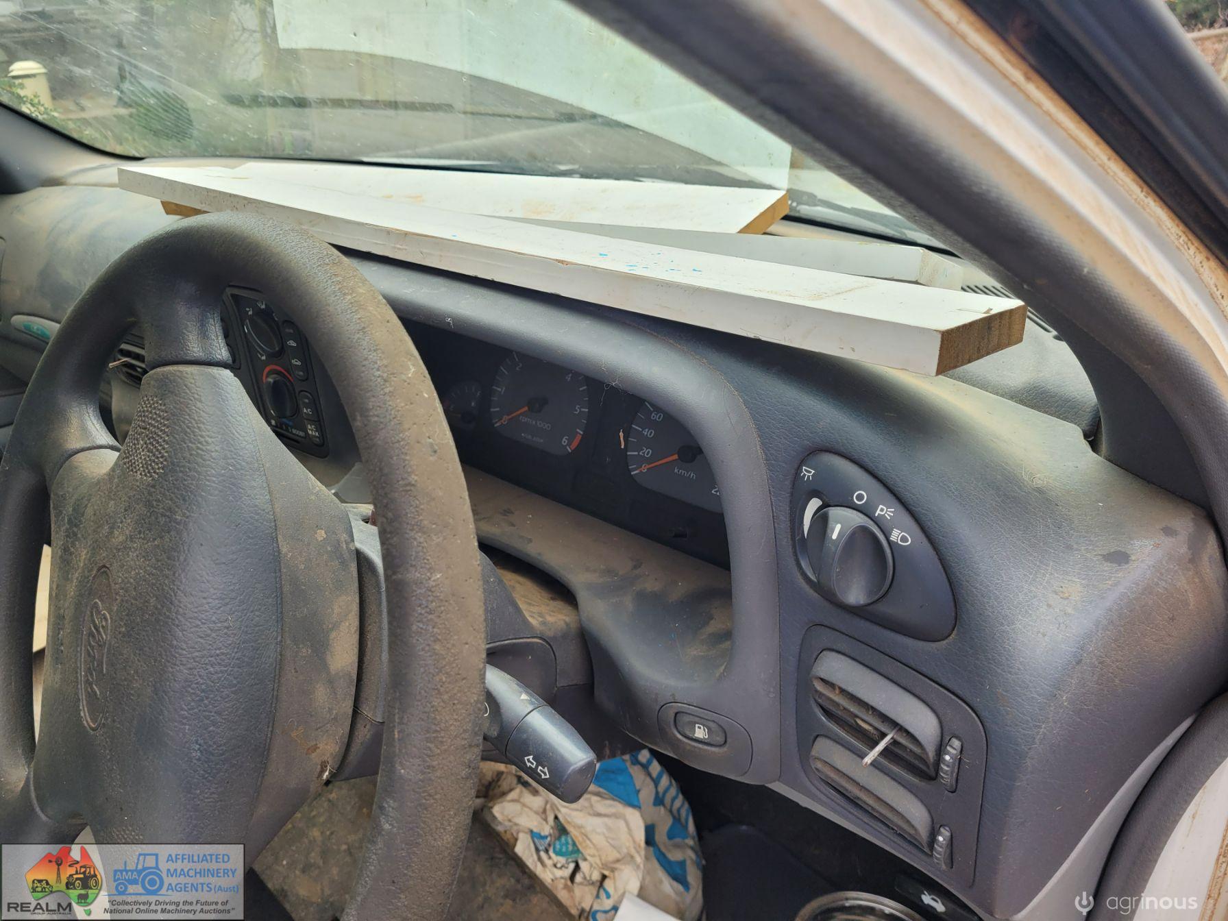 1997 EL Falcon Wagon (White) - photo 6