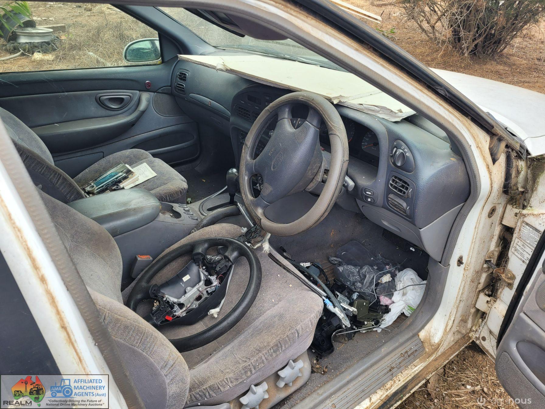 1998 EL Falcon Wagon (White) - photo 5