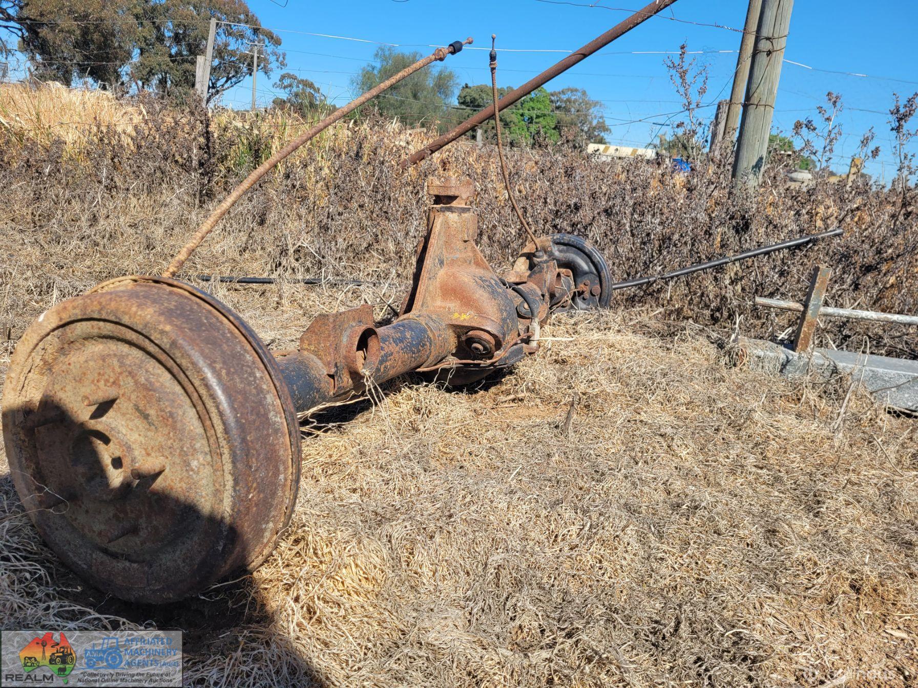 Holden Diff Assembly with Drum Brakes - photo 2