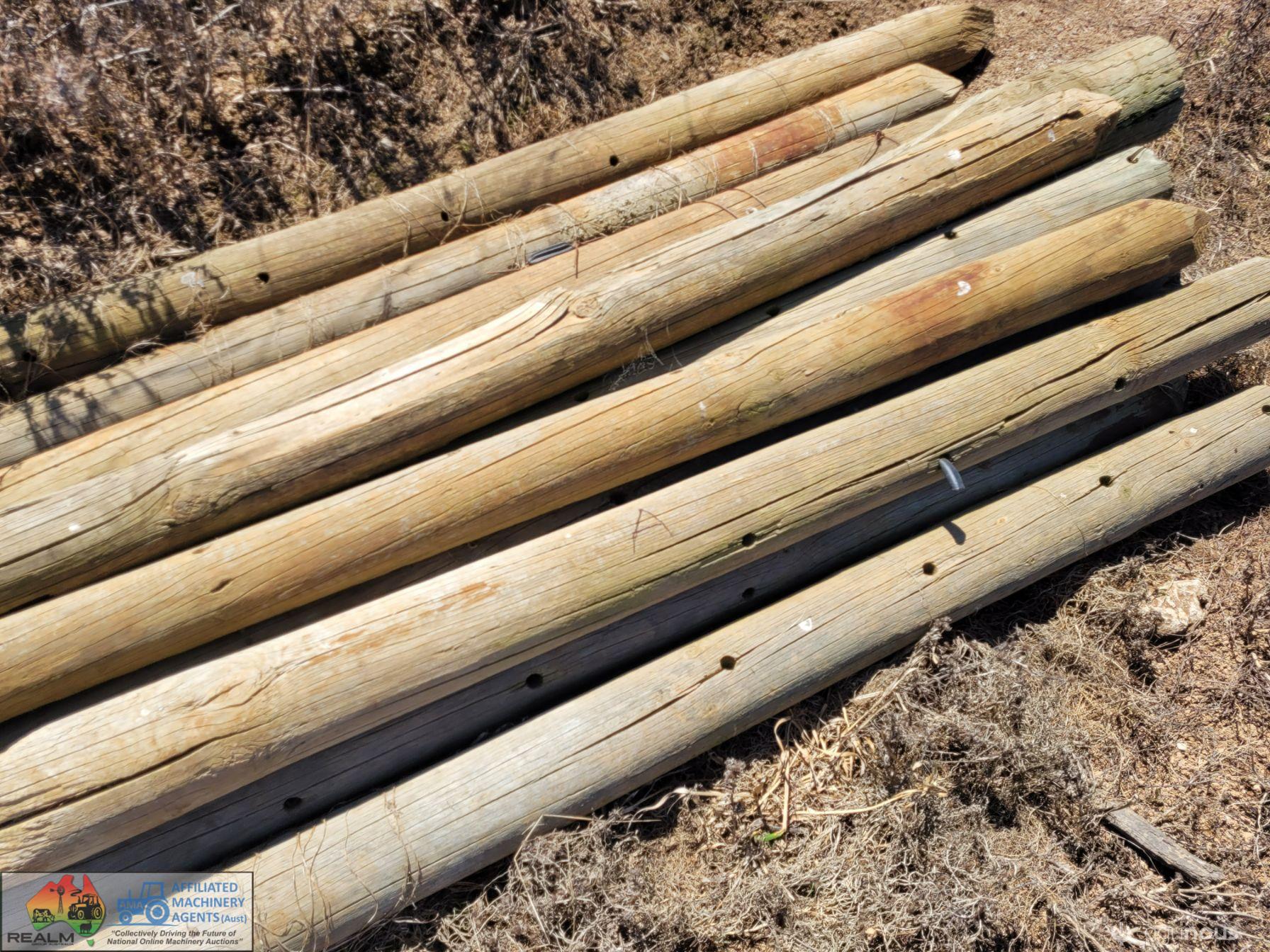 10x Assorted Pine Posts (A) - photo 3