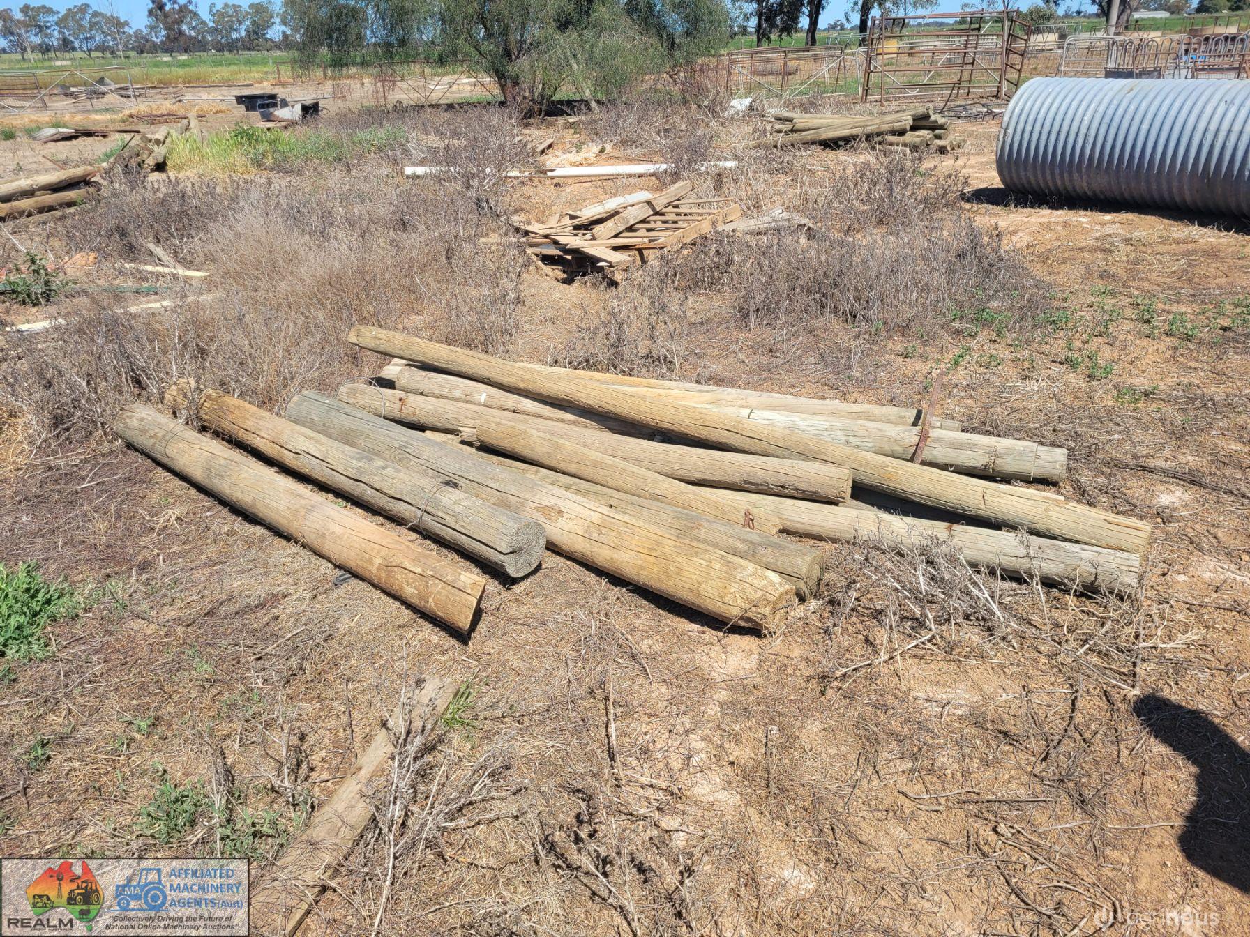 15x Pine Fence Posts "F" - photo 2