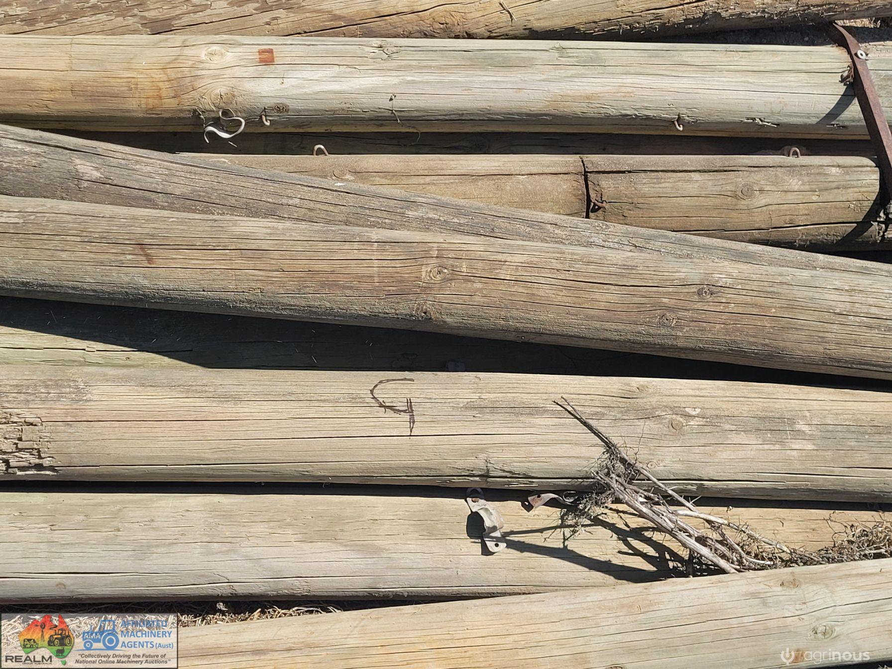 18x Pine Fence Posts "G" - photo 3