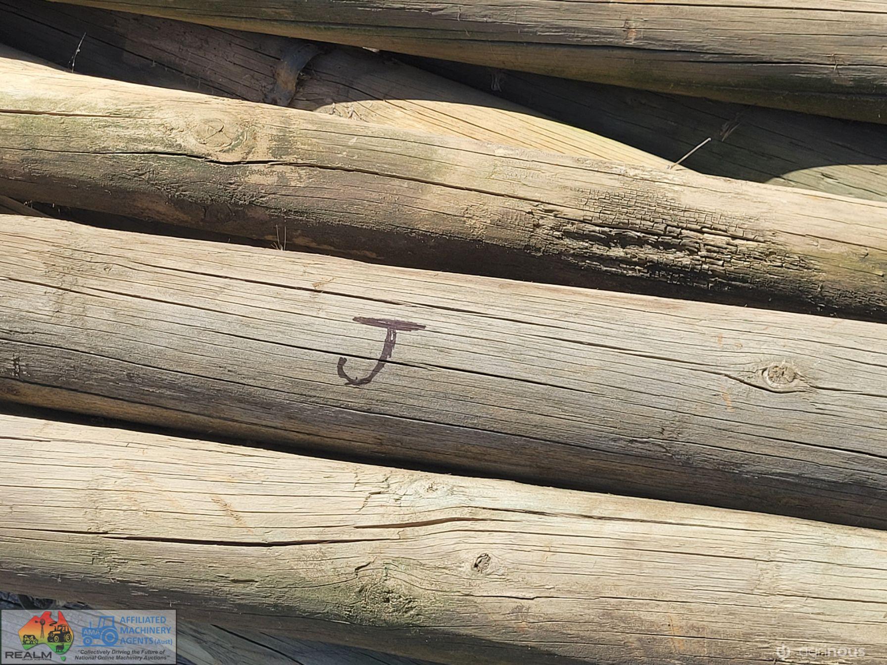 18x Pine Fence Posts "J" - photo 3