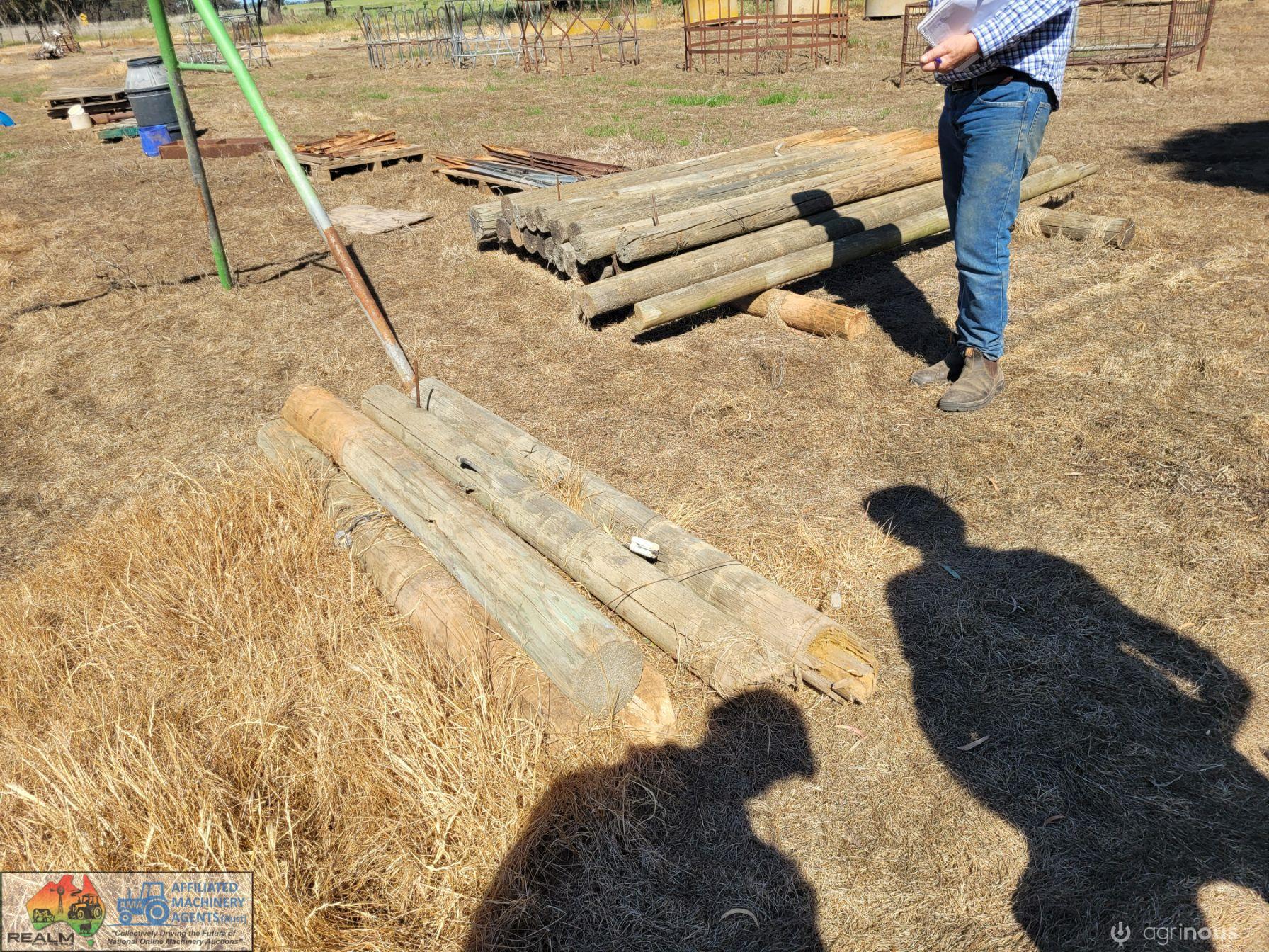 5x 6" Pine Fence Posts "K" - photo 2