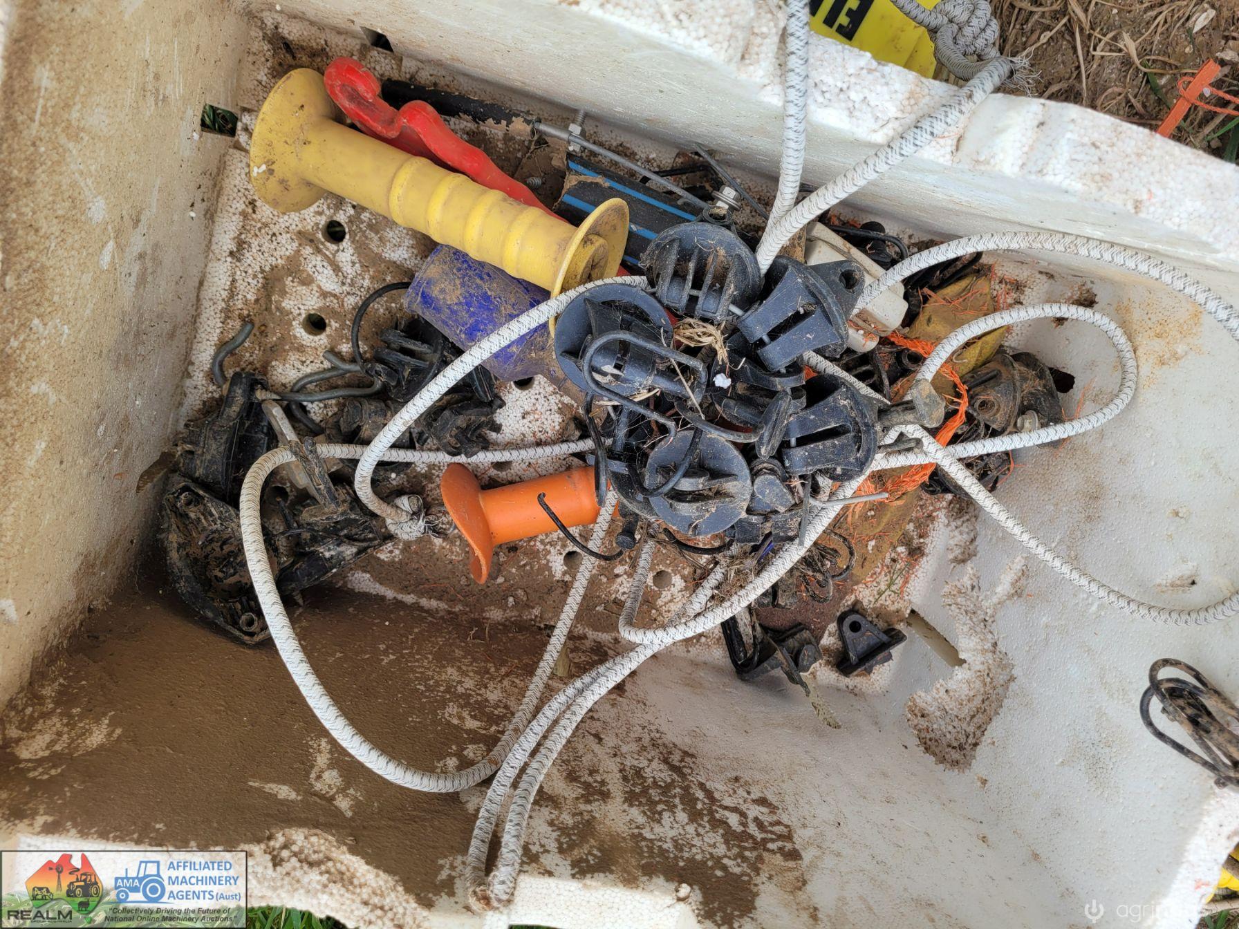 Assorted Electric Fence Accessories - photo 8